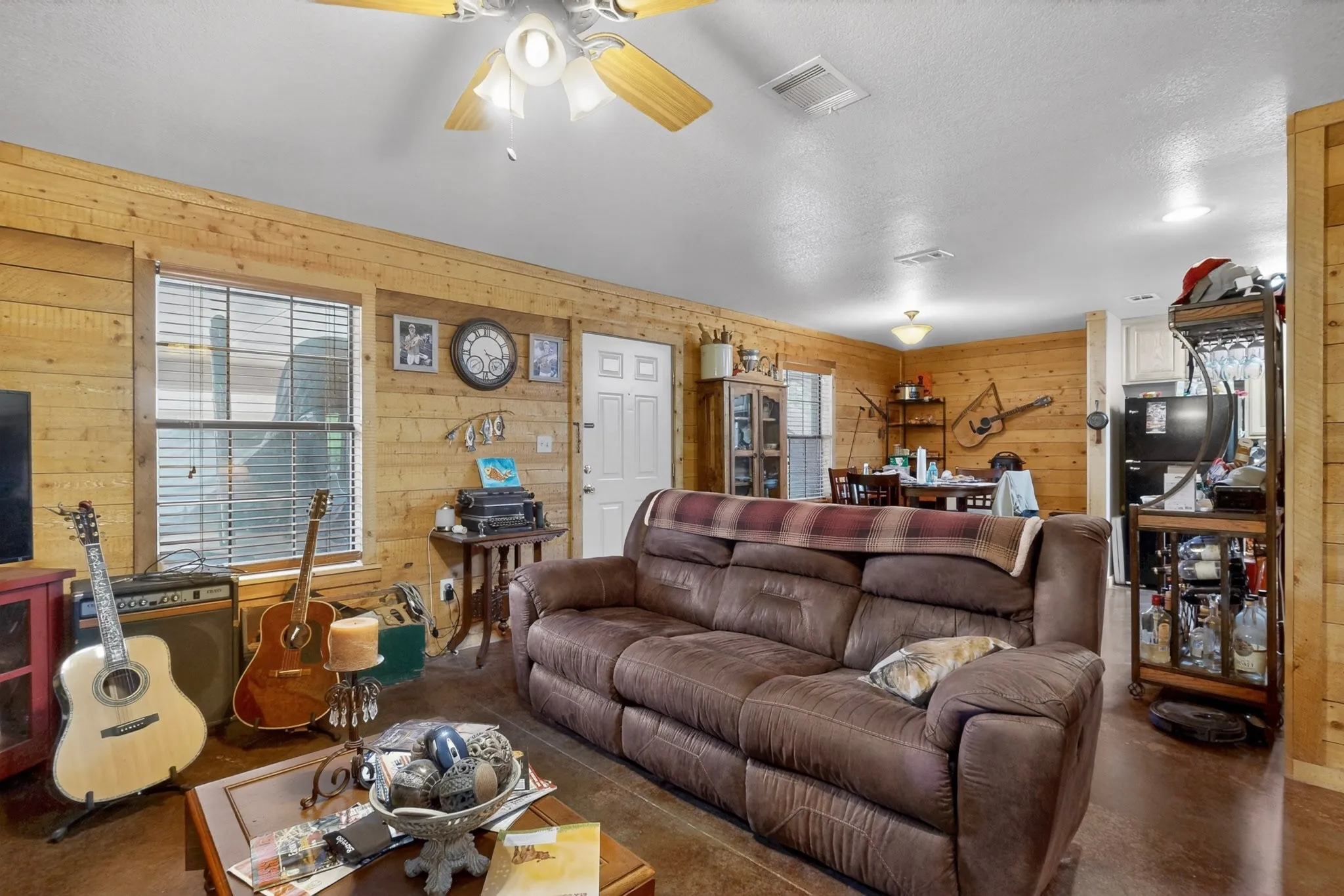 Triplex For Sale in Johnson County , 4505 County Road 805f, Cleburne, Texas 76031, 26 Bedroom, 26 Bathroom, Garage spaces, 15,680 Sqft, built in 2015, Price $2,600,000, mls#21289453, Real Estate Agent in Cleburne, Homes For Sale in Johnson county, Homes For Sale in Cleburne, Realtor in Cleburne Texas, Real Estate Brokerage Independent Realty Texas, Luminita Cordes Realtor