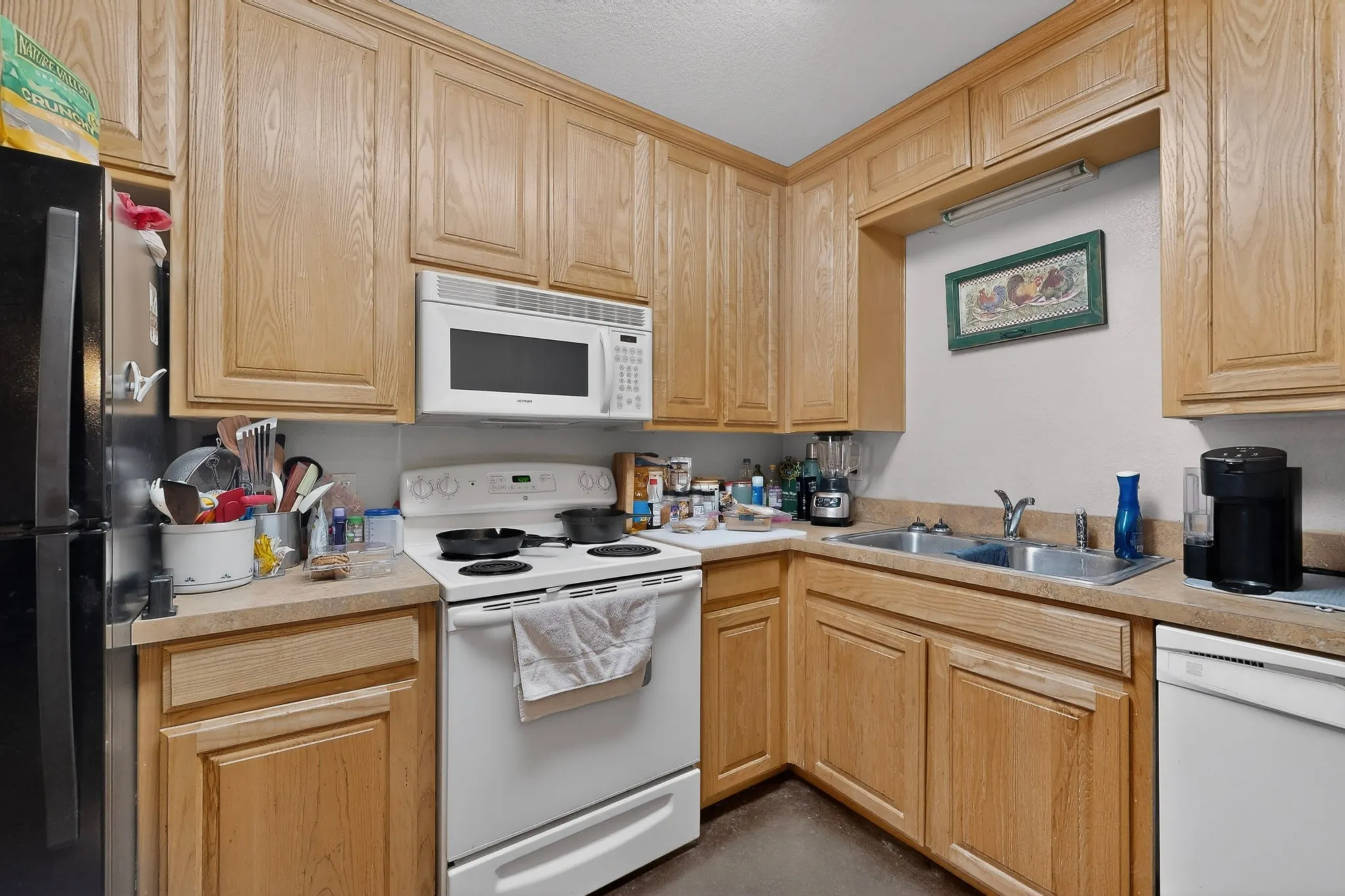 Triplex For Sale in Johnson County , 4505 County Road 805f, Cleburne, Texas 76031, 26 Bedroom, 26 Bathroom, Garage spaces, 15,680 Sqft, built in 2015, Price $2,600,000, mls#21289453, Real Estate Agent in Cleburne, Homes For Sale in Johnson county, Homes For Sale in Cleburne, Realtor in Cleburne Texas, Real Estate Brokerage Independent Realty Texas, Luminita Cordes Realtor