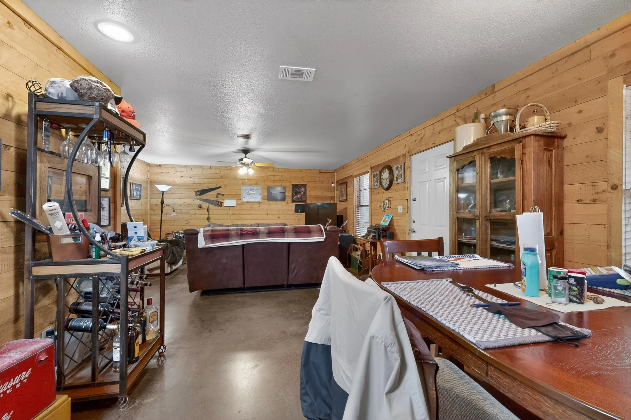 Triplex For Sale in Johnson County , 4505 County Road 805f, Cleburne, Texas 76031, 26 Bedroom, 26 Bathroom, Garage spaces, 15,680 Sqft, built in 2015, Price $2,600,000, mls#21289453, Real Estate Agent in Cleburne, Homes For Sale in Johnson county, Homes For Sale in Cleburne, Realtor in Cleburne Texas, Real Estate Brokerage Independent Realty Texas, Luminita Cordes Realtor