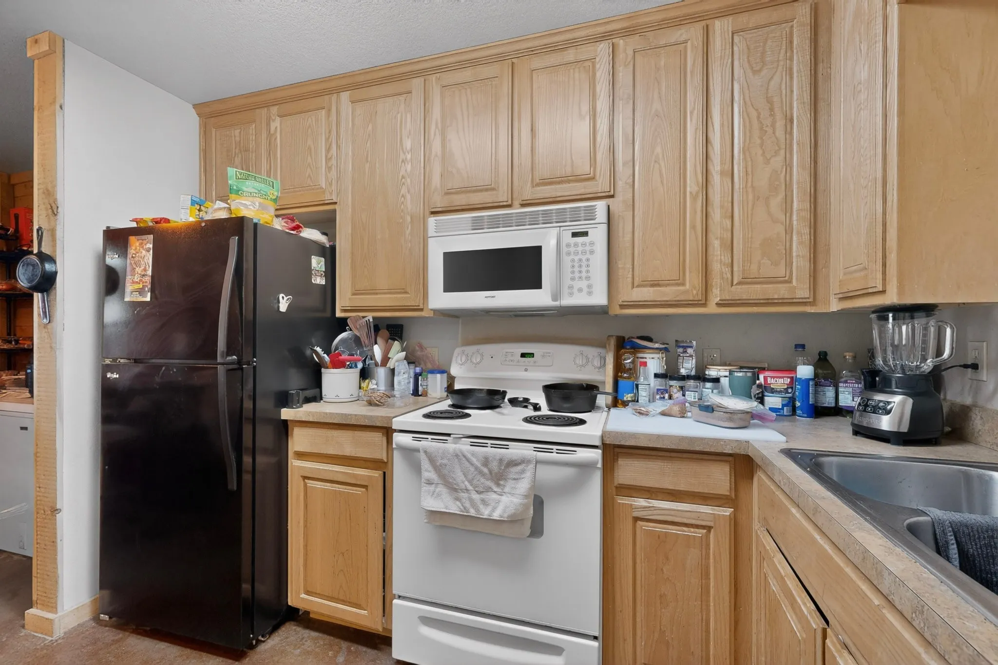 Triplex For Sale in Johnson County , 4505 County Road 805f, Cleburne, Texas 76031, 26 Bedroom, 26 Bathroom, Garage spaces, 15,680 Sqft, built in 2015, Price $2,600,000, mls#21289453, Real Estate Agent in Cleburne, Homes For Sale in Johnson county, Homes For Sale in Cleburne, Realtor in Cleburne Texas, Real Estate Brokerage Independent Realty Texas, Luminita Cordes Realtor