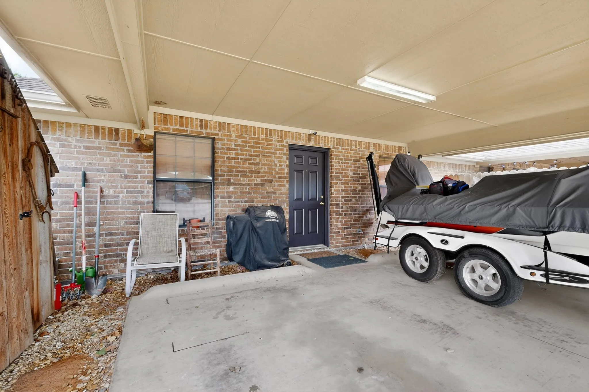 Triplex For Sale in Johnson County , 4505 County Road 805f, Cleburne, Texas 76031, 26 Bedroom, 26 Bathroom, Garage spaces, 15,680 Sqft, built in 2015, Price $2,600,000, mls#21289453, Real Estate Agent in Cleburne, Homes For Sale in Johnson county, Homes For Sale in Cleburne, Realtor in Cleburne Texas, Real Estate Brokerage Independent Realty Texas, Luminita Cordes Realtor