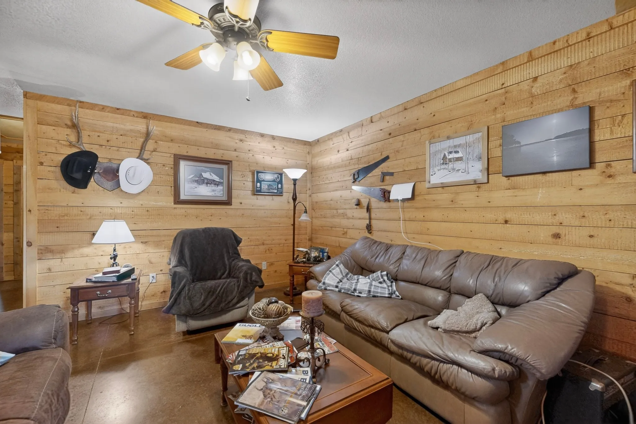 Triplex For Sale in Johnson County , 4505 County Road 805f, Cleburne, Texas 76031, 26 Bedroom, 26 Bathroom, Garage spaces, 15,680 Sqft, built in 2015, Price $2,600,000, mls#21289453, Real Estate Agent in Cleburne, Homes For Sale in Johnson county, Homes For Sale in Cleburne, Realtor in Cleburne Texas, Real Estate Brokerage Independent Realty Texas, Luminita Cordes Realtor