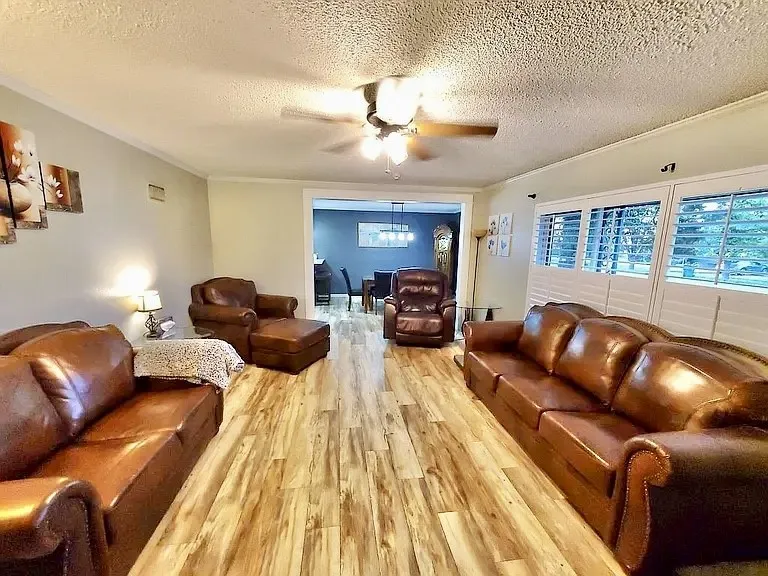 Single Family Residence For Sale in Hardeman County , 805 W 3rd Street, Quanah, Texas 79252, 4 Bedroom, 3 Bathroom, Garage spaces, 2,605 Sqft, built in 1954, mls#21289974, Real Estate Agent in Quanah, Homes For Sale in Hardeman county, Homes For Sale in Quanah, Realtor in Quanah Texas, Real Estate Brokerage Independent Realty Texas, Luminita Cordes Realtor