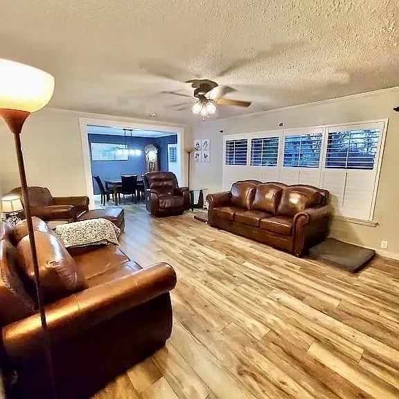 Single Family Residence For Sale in Hardeman County , 805 W 3rd Street, Quanah, Texas 79252, 4 Bedroom, 3 Bathroom, Garage spaces, 2,605 Sqft, built in 1954, mls#21289974, Real Estate Agent in Quanah, Homes For Sale in Hardeman county, Homes For Sale in Quanah, Realtor in Quanah Texas, Real Estate Brokerage Independent Realty Texas, Luminita Cordes Realtor