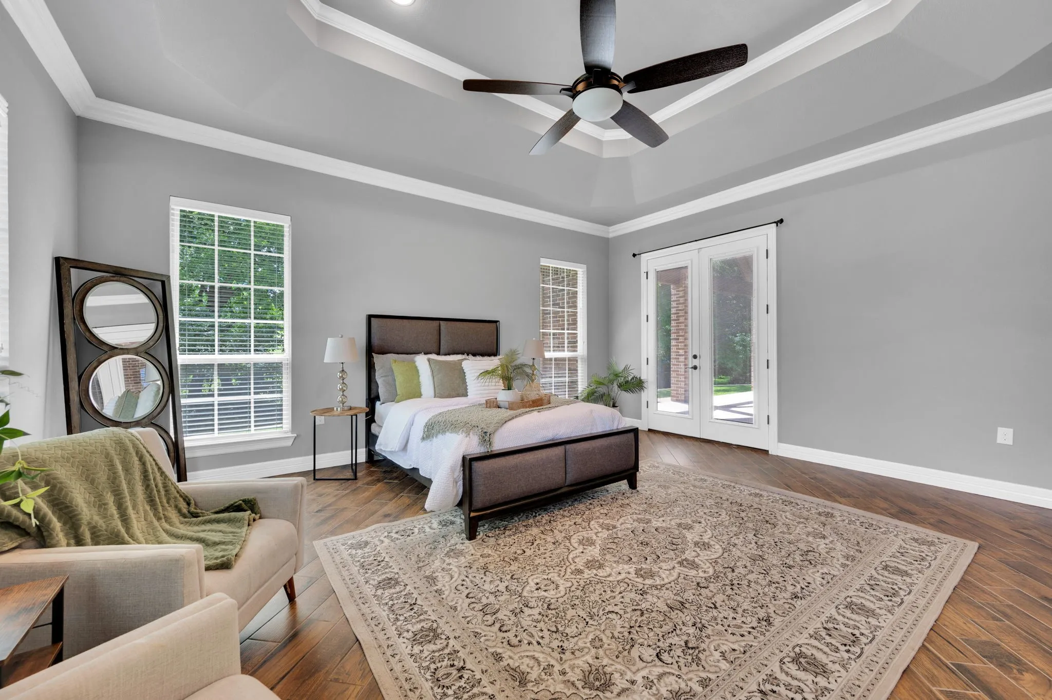Huge primary bedroom