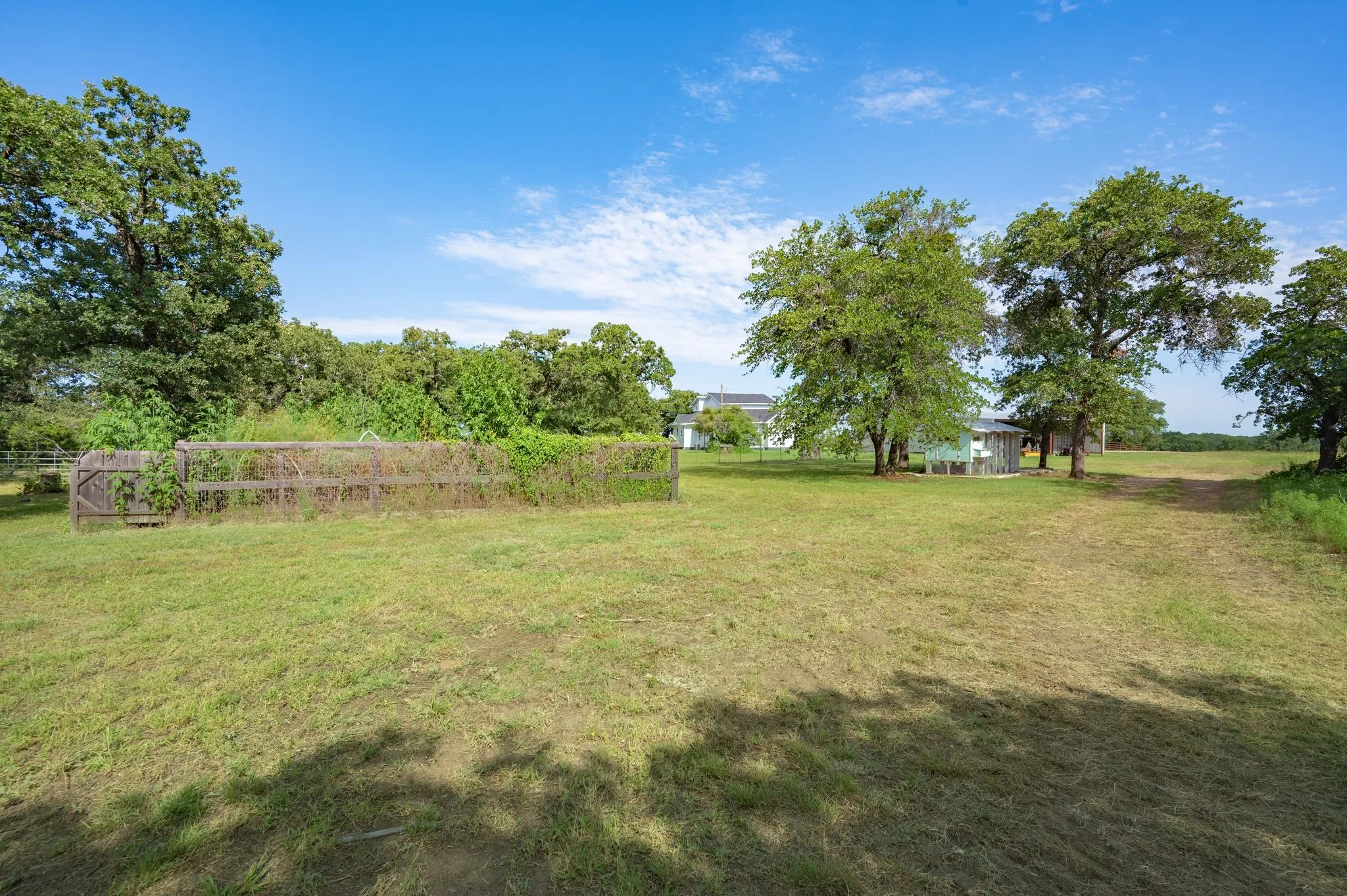 Farm For Sale in Palo Pinto County , 923 Natty Flat Road Farm-Ranch, Lipan, Texas 76462, 4 Bedroom, 3 Bathroom, Garage spaces, 2,304 Sqft, built in 1918, mls#21283116, Real Estate Agent in Lipan, Homes For Sale in Palo Pinto county, Homes For Sale in Lipan, Realtor in Lipan Texas, Real Estate Brokerage Independent Realty Texas, Luminita Cordes Realtor