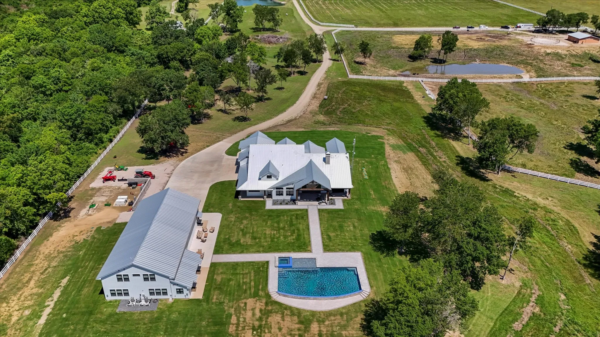 Single Family Residence For Sale in Navarro County , 121 Elm, Kerens, Texas 75144, 10 Bedroom, 8 Bathroom, 7 Garage spaces, 6,635 Sqft, built in 2023, Price $9,750,000, mls#21285188, Real Estate Agent in Kerens, Homes For Sale in Navarro county, Homes For Sale in Kerens, Realtor in Kerens Texas, Real Estate Brokerage Independent Realty Texas, Luminita Cordes Realtor