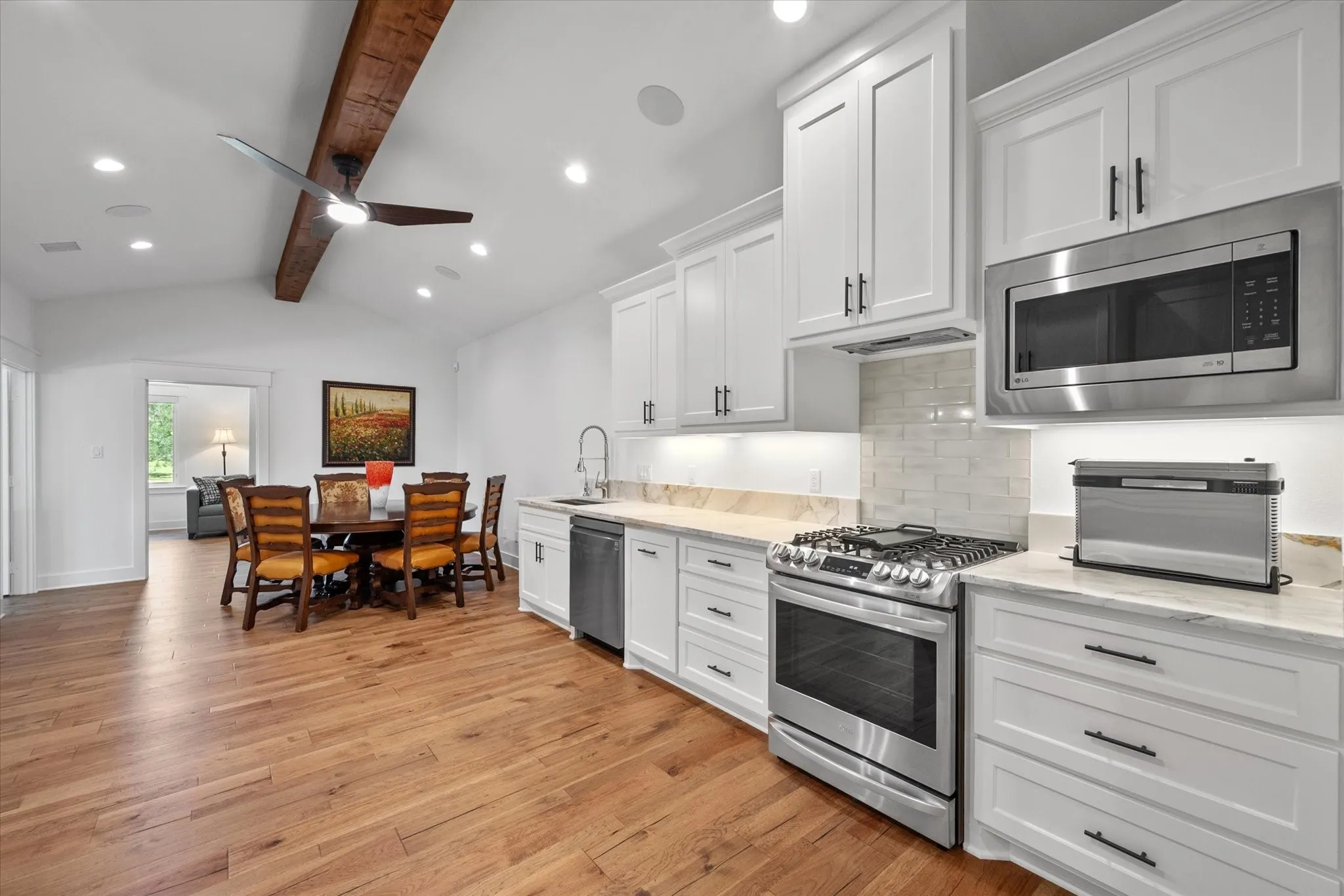 Single Family Residence For Sale in Navarro County , 121 Elm, Kerens, Texas 75144, 10 Bedroom, 8 Bathroom, 7 Garage spaces, 6,635 Sqft, built in 2023, Price $9,750,000, mls#21285188, Real Estate Agent in Kerens, Homes For Sale in Navarro county, Homes For Sale in Kerens, Realtor in Kerens Texas, Real Estate Brokerage Independent Realty Texas, Luminita Cordes Realtor