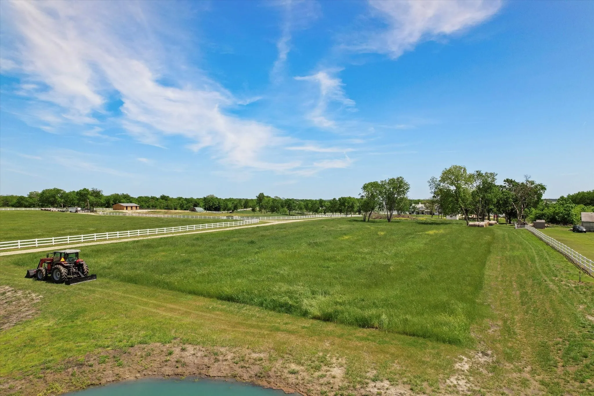 Single Family Residence For Sale in Navarro County , 121 Elm, Kerens, Texas 75144, 10 Bedroom, 8 Bathroom, 7 Garage spaces, 6,635 Sqft, built in 2023, Price $9,750,000, mls#21285188, Real Estate Agent in Kerens, Homes For Sale in Navarro county, Homes For Sale in Kerens, Realtor in Kerens Texas, Real Estate Brokerage Independent Realty Texas, Luminita Cordes Realtor