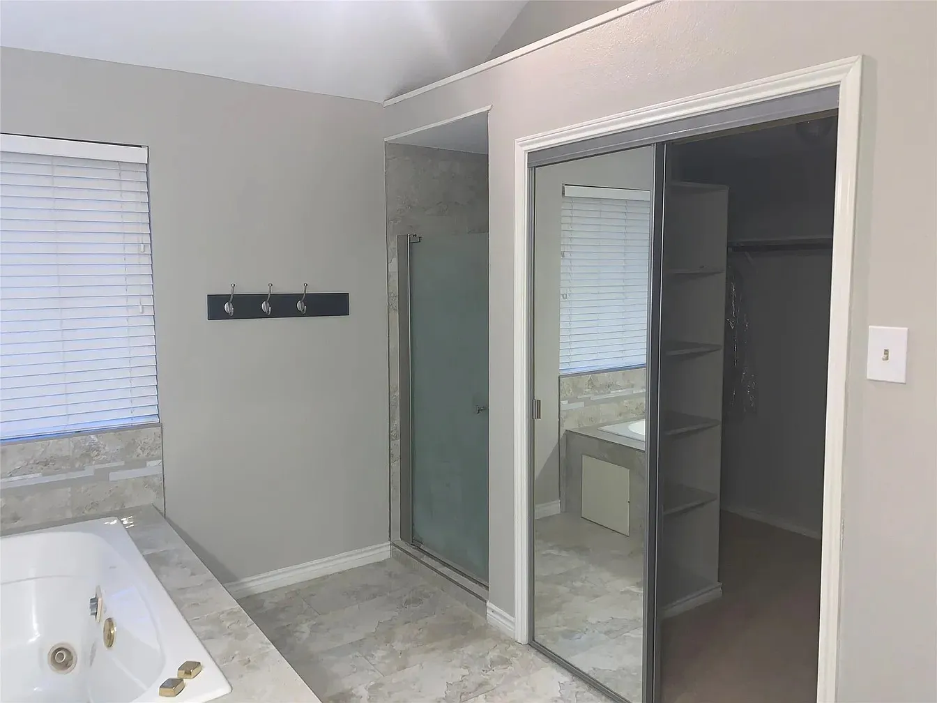 Single Family Residence For Rent in Collin County , 7508 Crested Butte Drive, Plano, Texas 75025, 4 Bedrooms, 3 Bathrooms, 2 Garage spaces, 2,945 Sqft, built in 1988, Price $3,573, mls#21290035, Real Estate Agent in Plano, Homes For Rent in Collin county, Homes For Rent in Plano, Realtor in Plano Texas, Real Estate Brokerage Independent Realty Texas, Luminita Cordes Realtor
