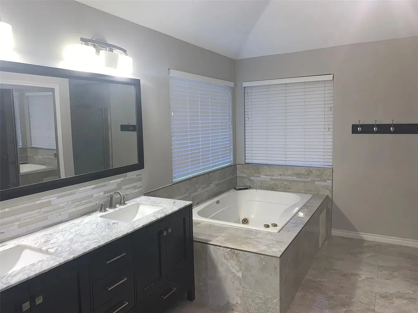 Single Family Residence For Rent in Collin County , 7508 Crested Butte Drive, Plano, Texas 75025, 4 Bedrooms, 3 Bathrooms, 2 Garage spaces, 2,945 Sqft, built in 1988, Price $3,573, mls#21290035, Real Estate Agent in Plano, Homes For Rent in Collin county, Homes For Rent in Plano, Realtor in Plano Texas, Real Estate Brokerage Independent Realty Texas, Luminita Cordes Realtor