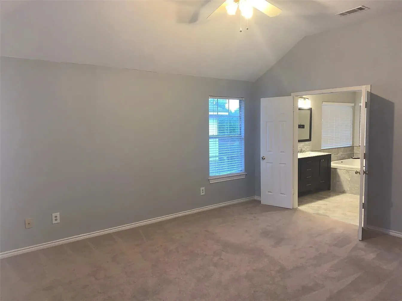 Single Family Residence For Rent in Collin County , 7508 Crested Butte Drive, Plano, Texas 75025, 4 Bedrooms, 3 Bathrooms, 2 Garage spaces, 2,945 Sqft, built in 1988, Price $3,573, mls#21290035, Real Estate Agent in Plano, Homes For Rent in Collin county, Homes For Rent in Plano, Realtor in Plano Texas, Real Estate Brokerage Independent Realty Texas, Luminita Cordes Realtor