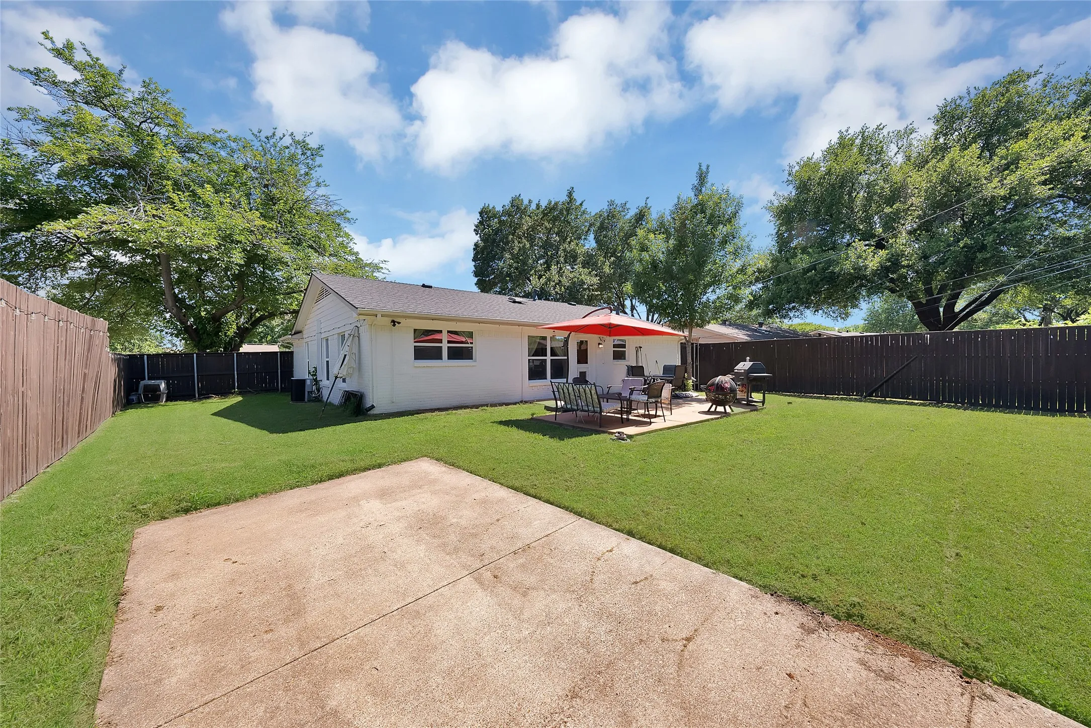 Single Family Residence For Sale in Dallas County , 533 Fairview Drive, Richardson, Texas 75081, 3 Bedroom, 2 Bathroom, 1 Garage spaces, 1,260 Sqft, built in 1960, mls#21287239, Real Estate Agent in Richardson, Homes For Sale in Dallas county, Homes For Sale in Richardson, Realtor in Richardson Texas, Real Estate Brokerage Independent Realty Texas, Luminita Cordes Realtor