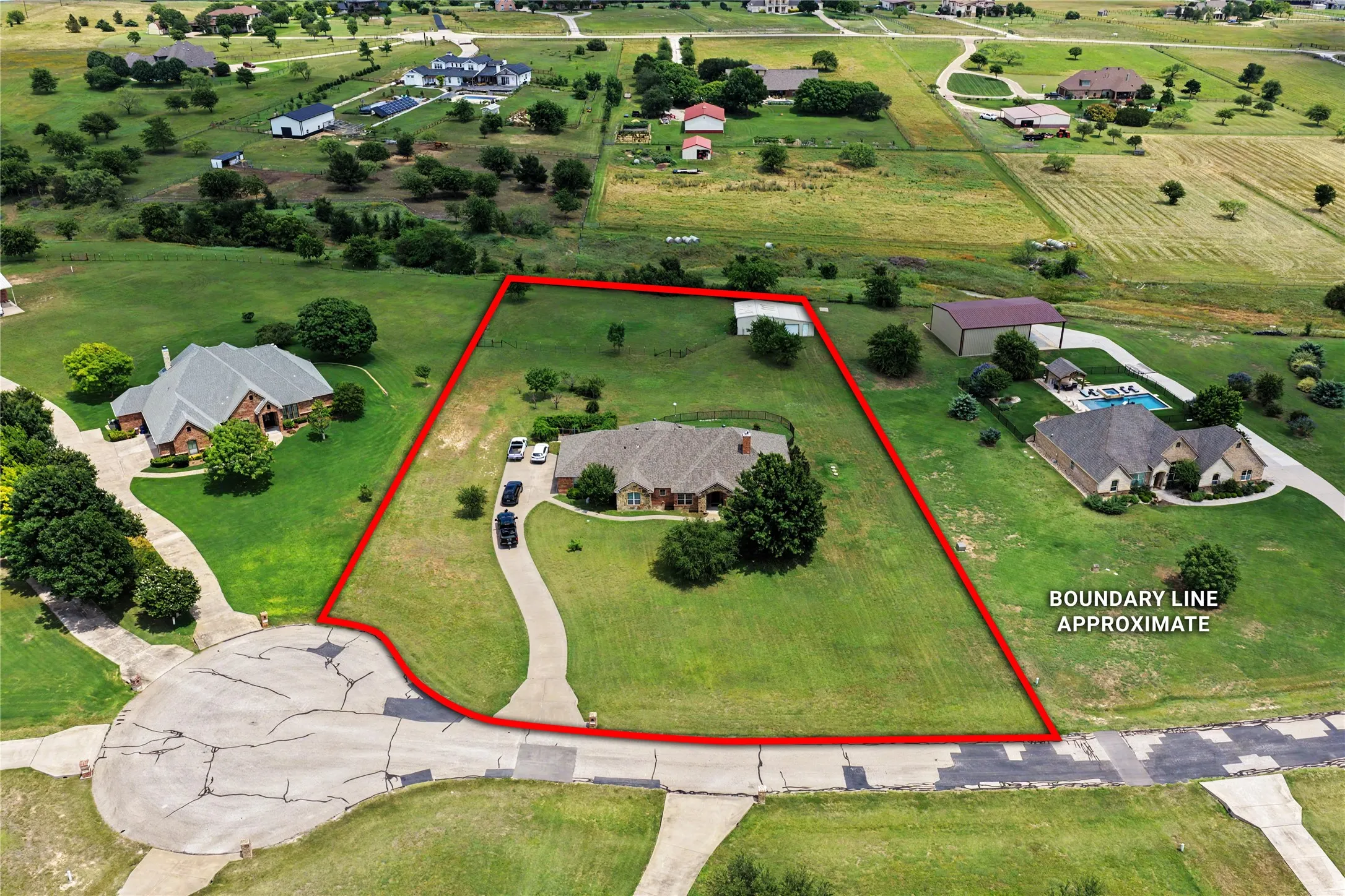 Single Family Residence For Sale in Parker County , 130 Aledo Grove Court, Fort Worth, Texas 76126, 3 Bedroom, 3 Bathroom, 3 Garage spaces, 2,798 Sqft, built in 2005, mls#21288028, Real Estate Agent in Fort Worth, Homes For Sale in Parker county, Homes For Sale in Fort Worth, Realtor in Fort Worth Texas, Real Estate Brokerage Independent Realty Texas, Luminita Cordes Realtor