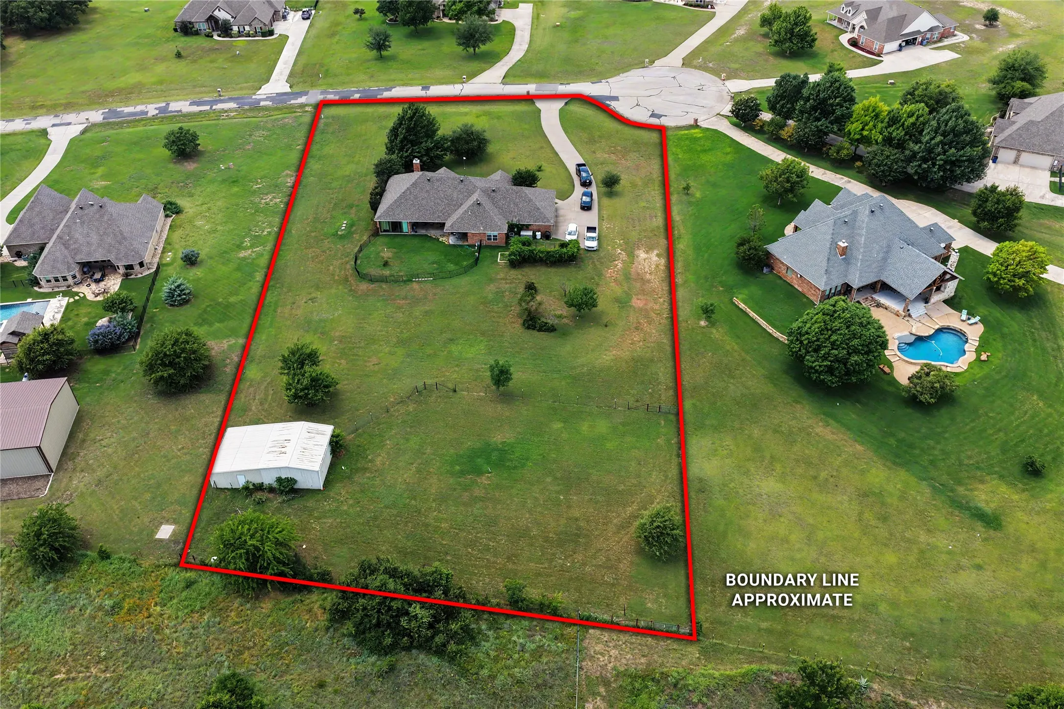 Single Family Residence For Sale in Parker County , 130 Aledo Grove Court, Fort Worth, Texas 76126, 3 Bedroom, 3 Bathroom, 3 Garage spaces, 2,798 Sqft, built in 2005, mls#21288028, Real Estate Agent in Fort Worth, Homes For Sale in Parker county, Homes For Sale in Fort Worth, Realtor in Fort Worth Texas, Real Estate Brokerage Independent Realty Texas, Luminita Cordes Realtor