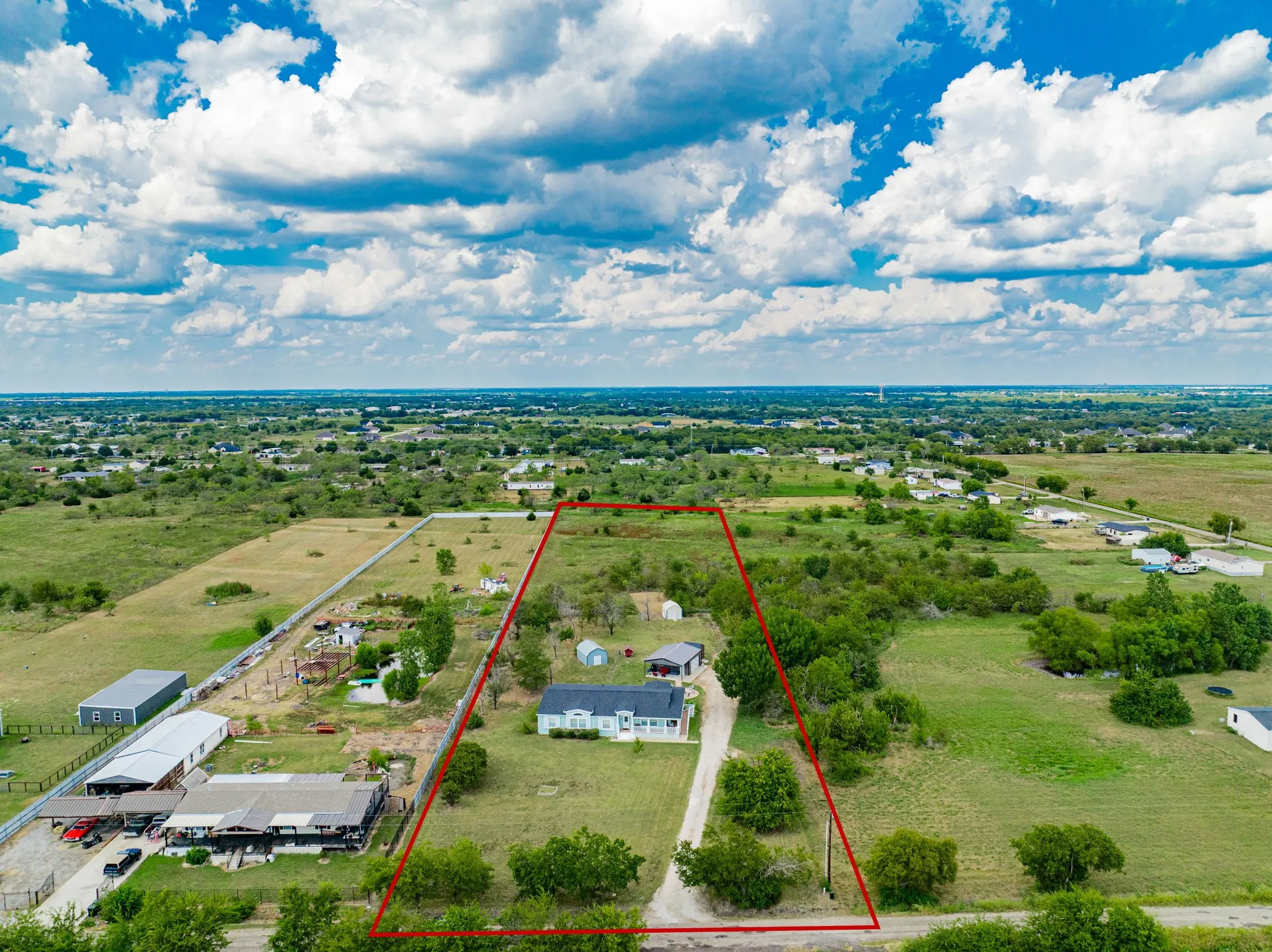 Mobile Home For Sale in Hunt County , 4510 County Road 2596, Royse City, Texas 75189, 3 Bedroom, 3 Bathroom, Garage spaces, 2,952 Sqft, built in 2005, mls#21288893, Real Estate Agent in Royse City, Homes For Sale in Hunt county, Homes For Sale in Royse City, Realtor in Royse City Texas, Real Estate Brokerage Independent Realty Texas, Luminita Cordes Realtor