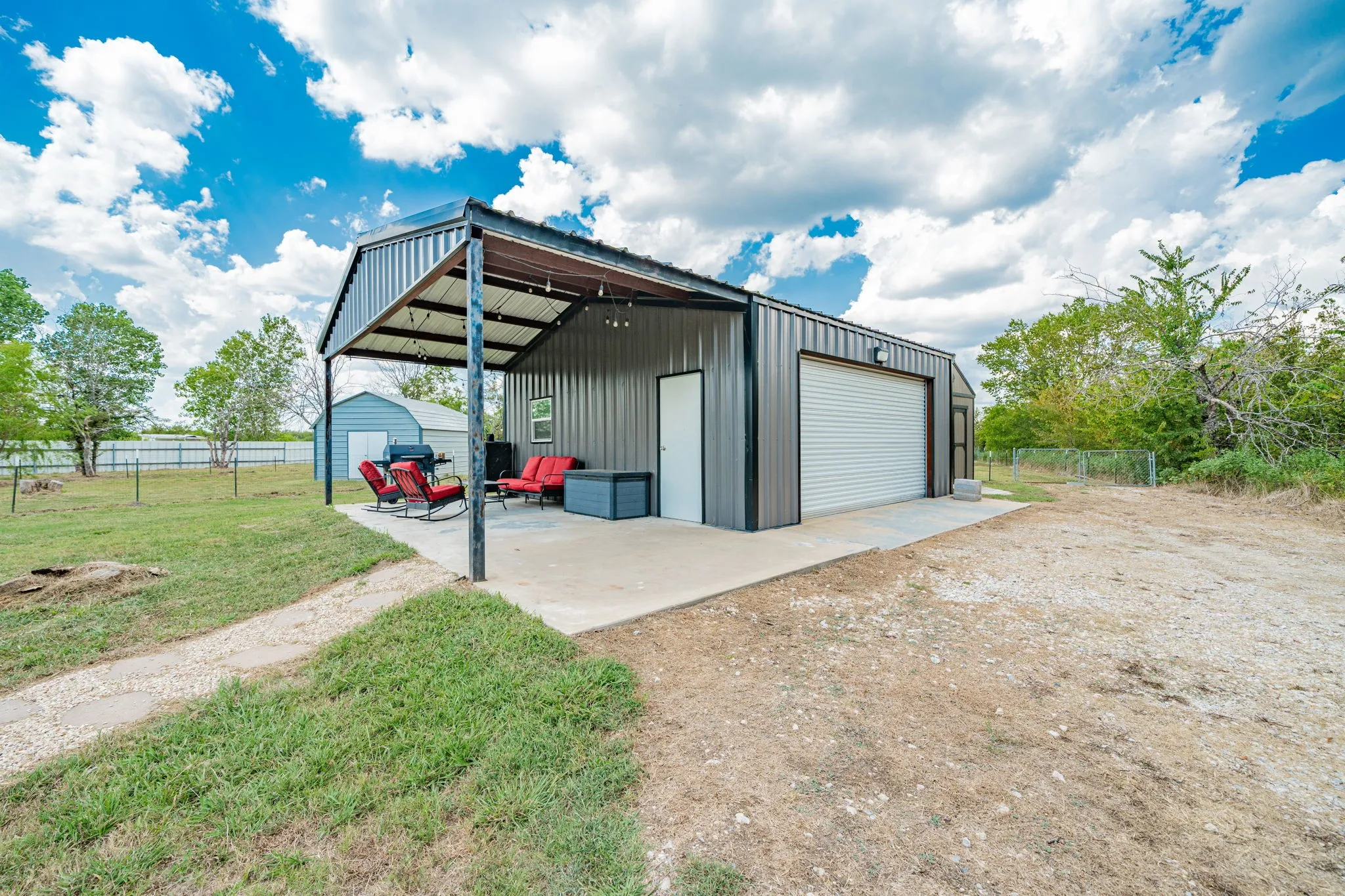Mobile Home For Sale in Hunt County , 4510 County Road 2596, Royse City, Texas 75189, 3 Bedroom, 3 Bathroom, Garage spaces, 2,952 Sqft, built in 2005, mls#21288893, Real Estate Agent in Royse City, Homes For Sale in Hunt county, Homes For Sale in Royse City, Realtor in Royse City Texas, Real Estate Brokerage Independent Realty Texas, Luminita Cordes Realtor