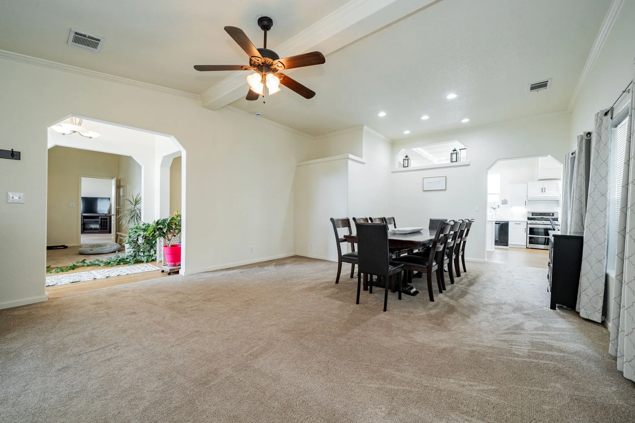 Mobile Home For Sale in Hunt County , 4510 County Road 2596, Royse City, Texas 75189, 3 Bedroom, 3 Bathroom, Garage spaces, 2,952 Sqft, built in 2005, mls#21288893, Real Estate Agent in Royse City, Homes For Sale in Hunt county, Homes For Sale in Royse City, Realtor in Royse City Texas, Real Estate Brokerage Independent Realty Texas, Luminita Cordes Realtor