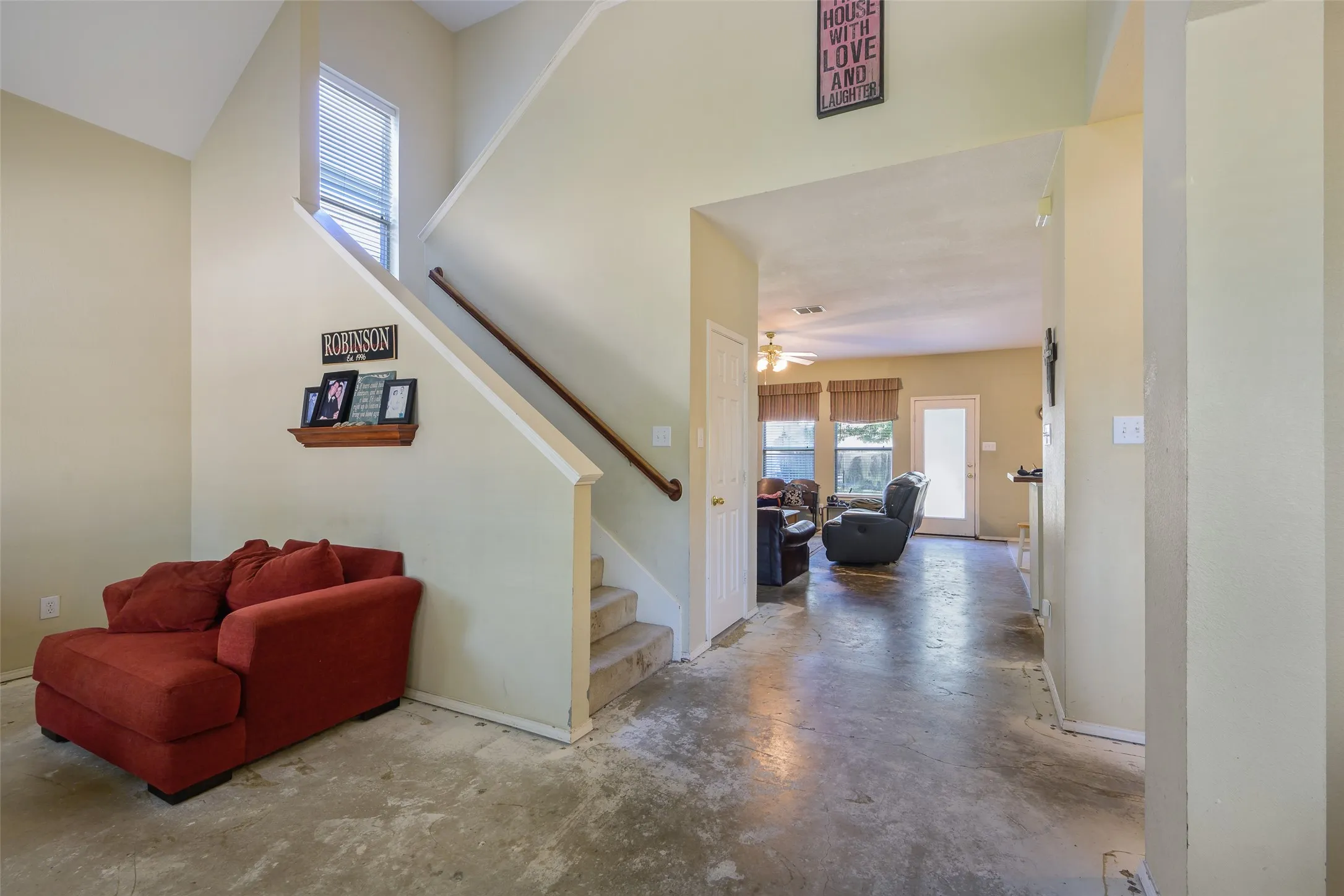 Single Family Residence For Sale in Collin County , 211 Mineral Springs Drive, Allen, Texas 75002, 4 Bedroom, 3 Bathroom, 3 Garage spaces, 2,617 Sqft, built in 2003, mls#21289000, Real Estate Agent in Allen, Homes For Sale in Collin county, Homes For Sale in Allen, Realtor in Allen Texas, Real Estate Brokerage Independent Realty Texas, Luminita Cordes Realtor
