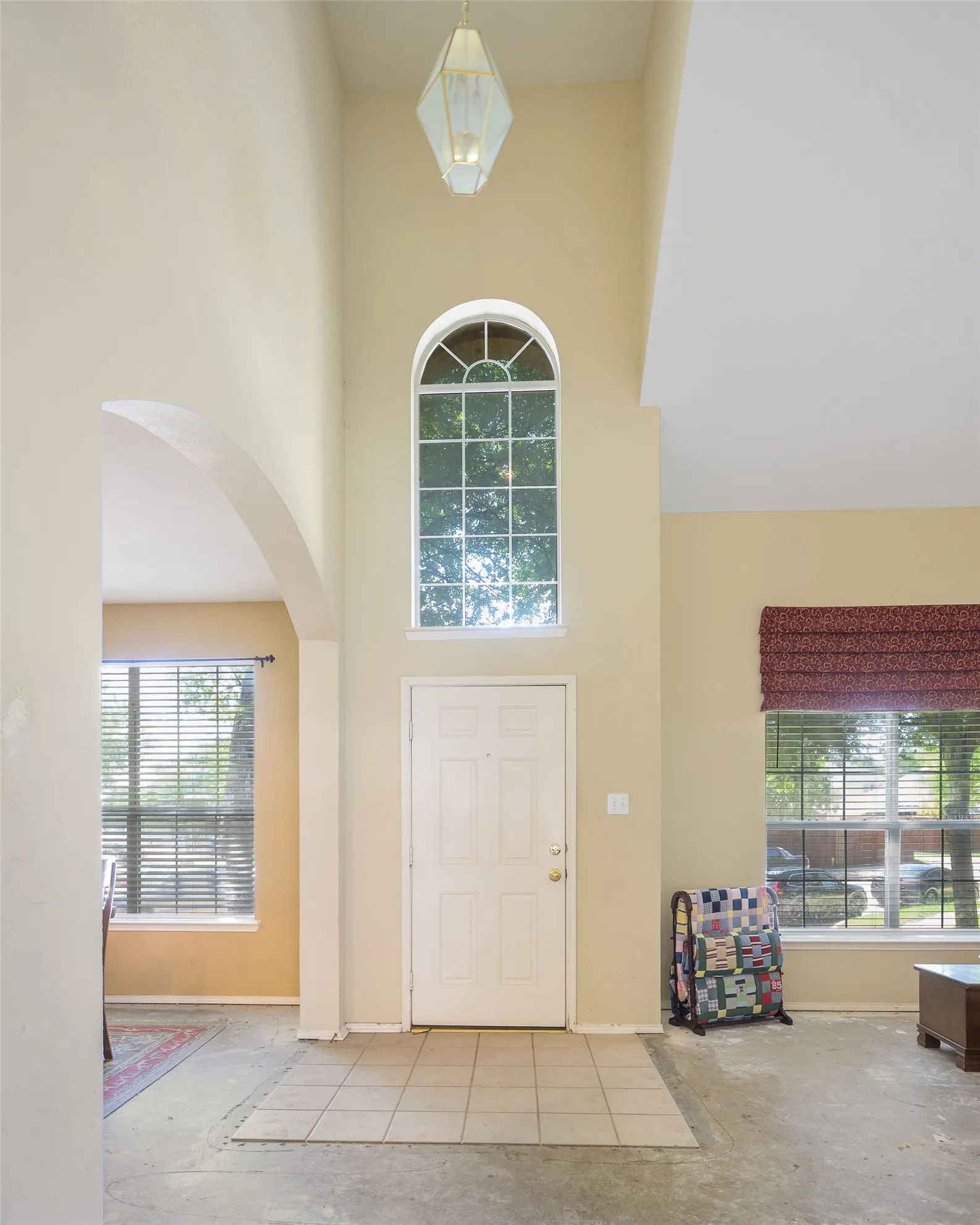 Single Family Residence For Sale in Collin County , 211 Mineral Springs Drive, Allen, Texas 75002, 4 Bedroom, 3 Bathroom, 3 Garage spaces, 2,617 Sqft, built in 2003, mls#21289000, Real Estate Agent in Allen, Homes For Sale in Collin county, Homes For Sale in Allen, Realtor in Allen Texas, Real Estate Brokerage Independent Realty Texas, Luminita Cordes Realtor