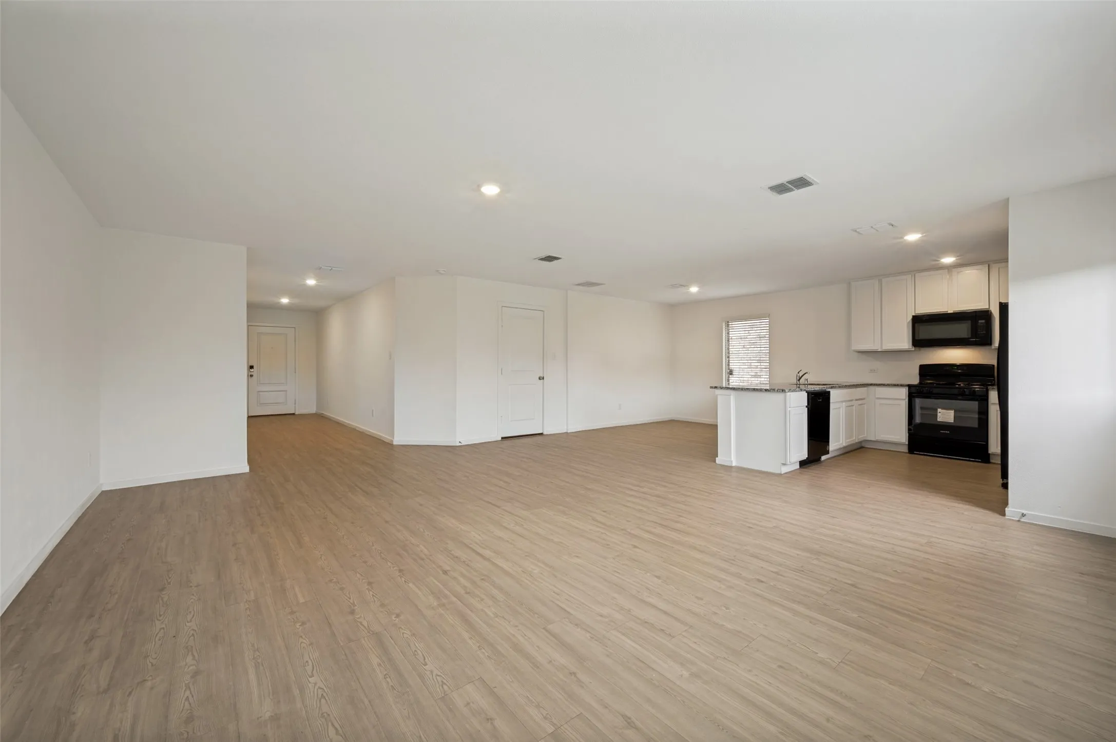 Single Family Residence For Rent in Denton County , 213 Adelina Drive, Little Elm, Texas 75068, 4 Bedroom, 3 Bathroom, 2 Garage spaces, 2,067 Sqft, built in 2024, mls#21289700, Real Estate Agent in Little Elm, Homes For Rent in Denton county, Homes For Rent in Little Elm, Realtor in Little Elm Texas, Real Estate Brokerage Independent Realty Texas, Luminita Cordes Realtor