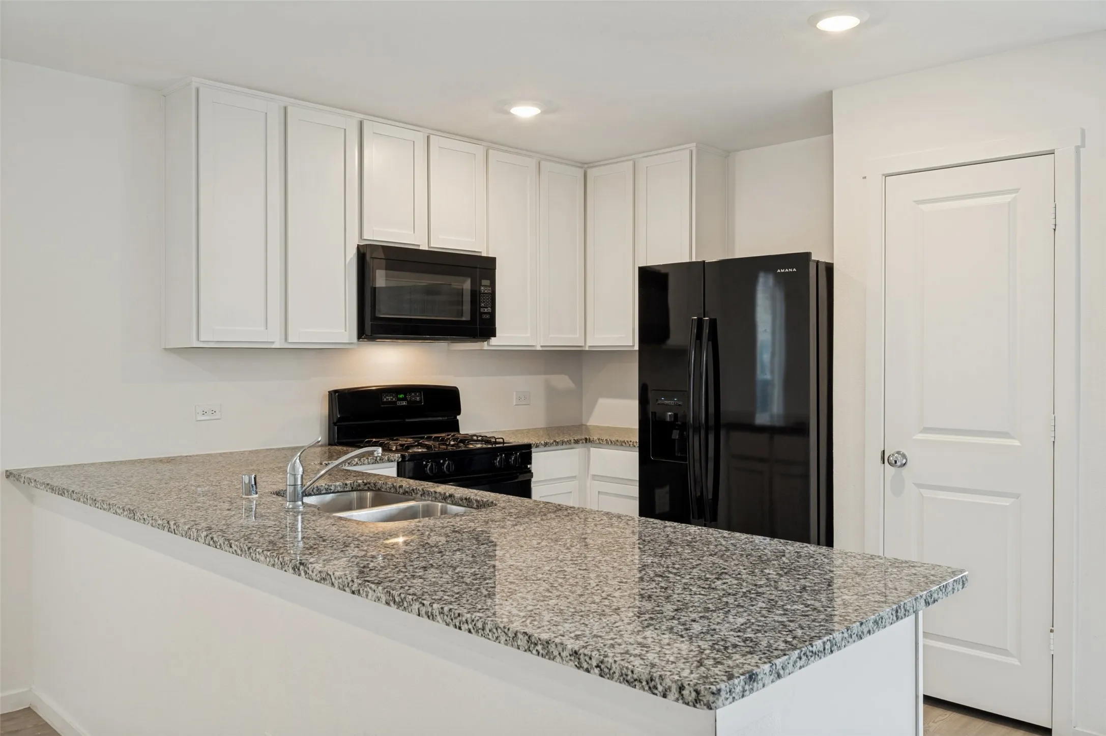 Single Family Residence For Rent in Denton County , 213 Adelina Drive, Little Elm, Texas 75068, 4 Bedroom, 3 Bathroom, 2 Garage spaces, 2,067 Sqft, built in 2024, mls#21289700, Real Estate Agent in Little Elm, Homes For Rent in Denton county, Homes For Rent in Little Elm, Realtor in Little Elm Texas, Real Estate Brokerage Independent Realty Texas, Luminita Cordes Realtor