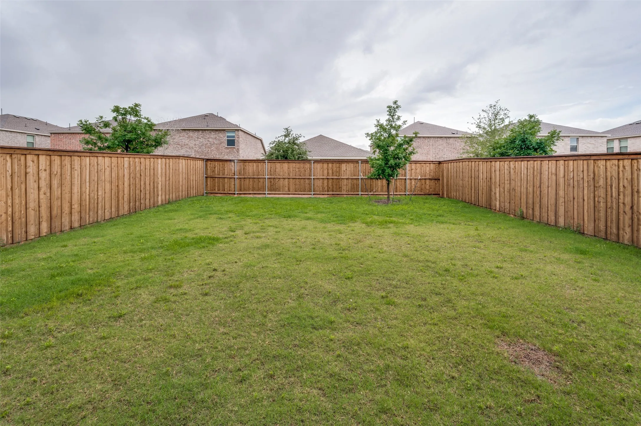 Single Family Residence For Rent in Denton County , 213 Adelina Drive, Little Elm, Texas 75068, 4 Bedroom, 3 Bathroom, 2 Garage spaces, 2,067 Sqft, built in 2024, mls#21289700, Real Estate Agent in Little Elm, Homes For Rent in Denton county, Homes For Rent in Little Elm, Realtor in Little Elm Texas, Real Estate Brokerage Independent Realty Texas, Luminita Cordes Realtor