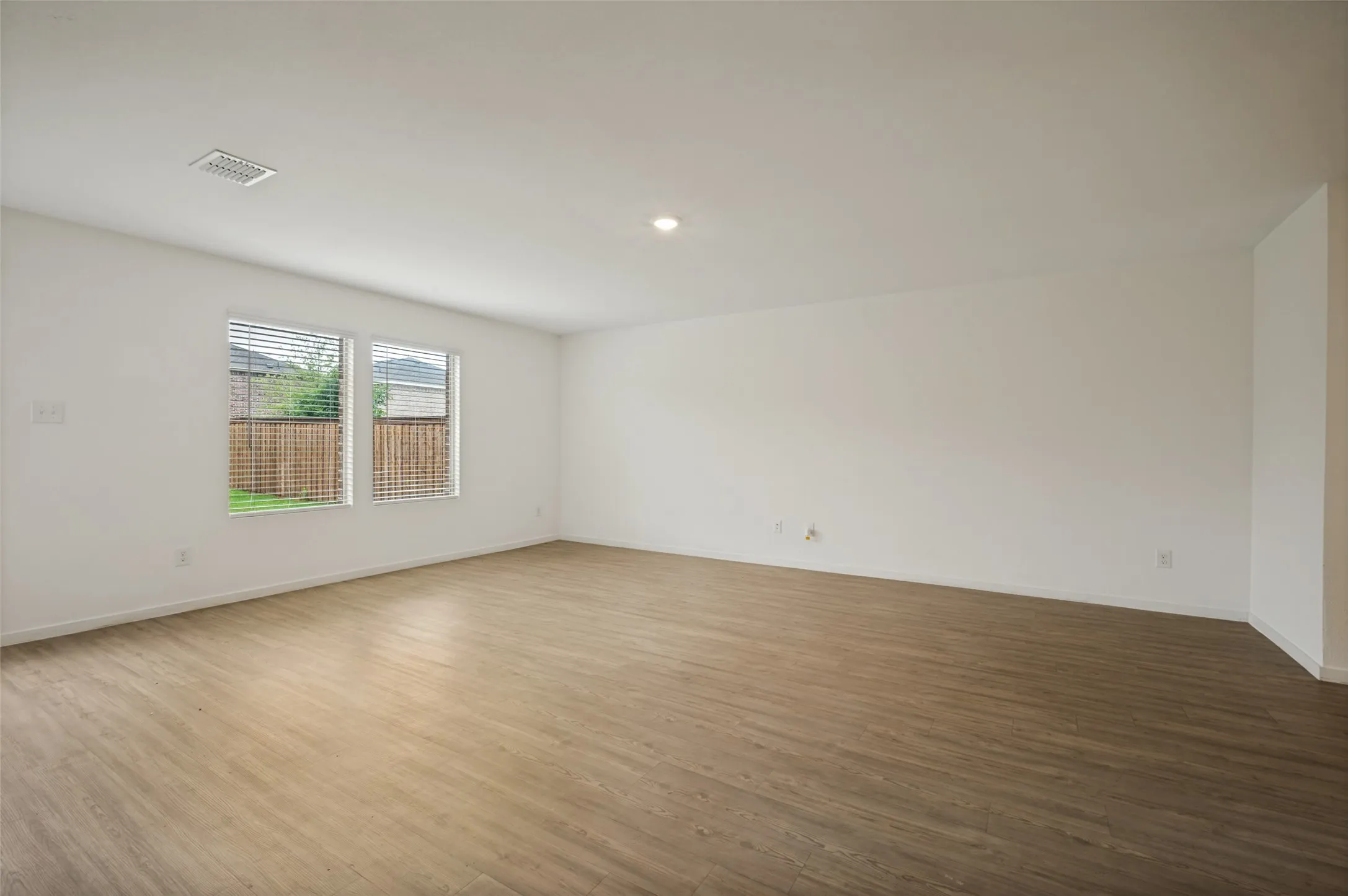 Single Family Residence For Rent in Denton County , 213 Adelina Drive, Little Elm, Texas 75068, 4 Bedroom, 3 Bathroom, 2 Garage spaces, 2,067 Sqft, built in 2024, mls#21289700, Real Estate Agent in Little Elm, Homes For Rent in Denton county, Homes For Rent in Little Elm, Realtor in Little Elm Texas, Real Estate Brokerage Independent Realty Texas, Luminita Cordes Realtor