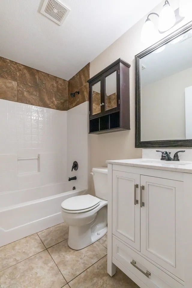 Single Family Residence For Rent in Taylor County , 1234 Briar Cliff Path, Abilene, Texas 79602, 4 Bedroom, 2 Bathroom, 2 Garage spaces, 1,801 Sqft, built in 2014, mls#21290065, Real Estate Agent in Abilene, Homes For Rent in Taylor county, Homes For Rent in Abilene, Realtor in Abilene Texas, Real Estate Brokerage Independent Realty Texas, Luminita Cordes Realtor