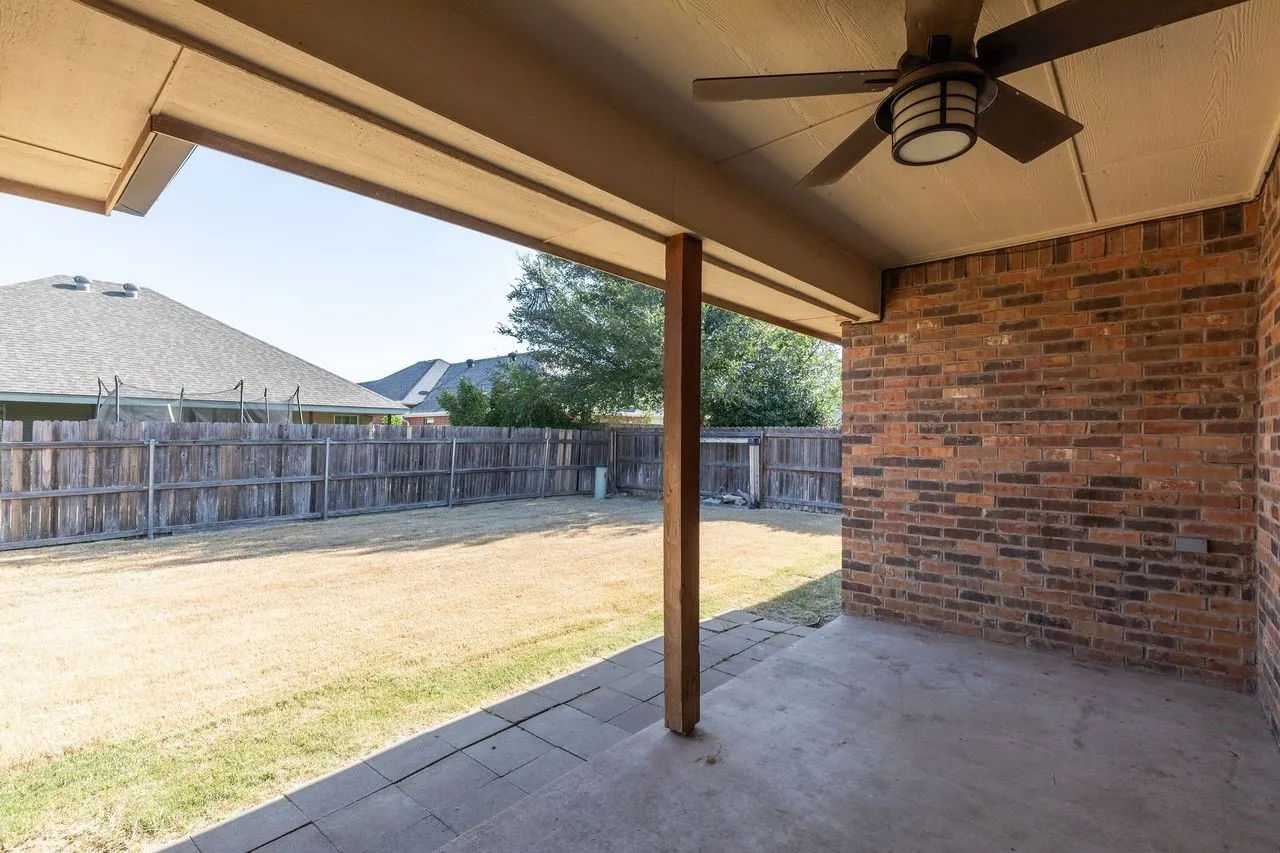 Single Family Residence For Rent in Taylor County , 1234 Briar Cliff Path, Abilene, Texas 79602, 4 Bedroom, 2 Bathroom, 2 Garage spaces, 1,801 Sqft, built in 2014, mls#21290065, Real Estate Agent in Abilene, Homes For Rent in Taylor county, Homes For Rent in Abilene, Realtor in Abilene Texas, Real Estate Brokerage Independent Realty Texas, Luminita Cordes Realtor