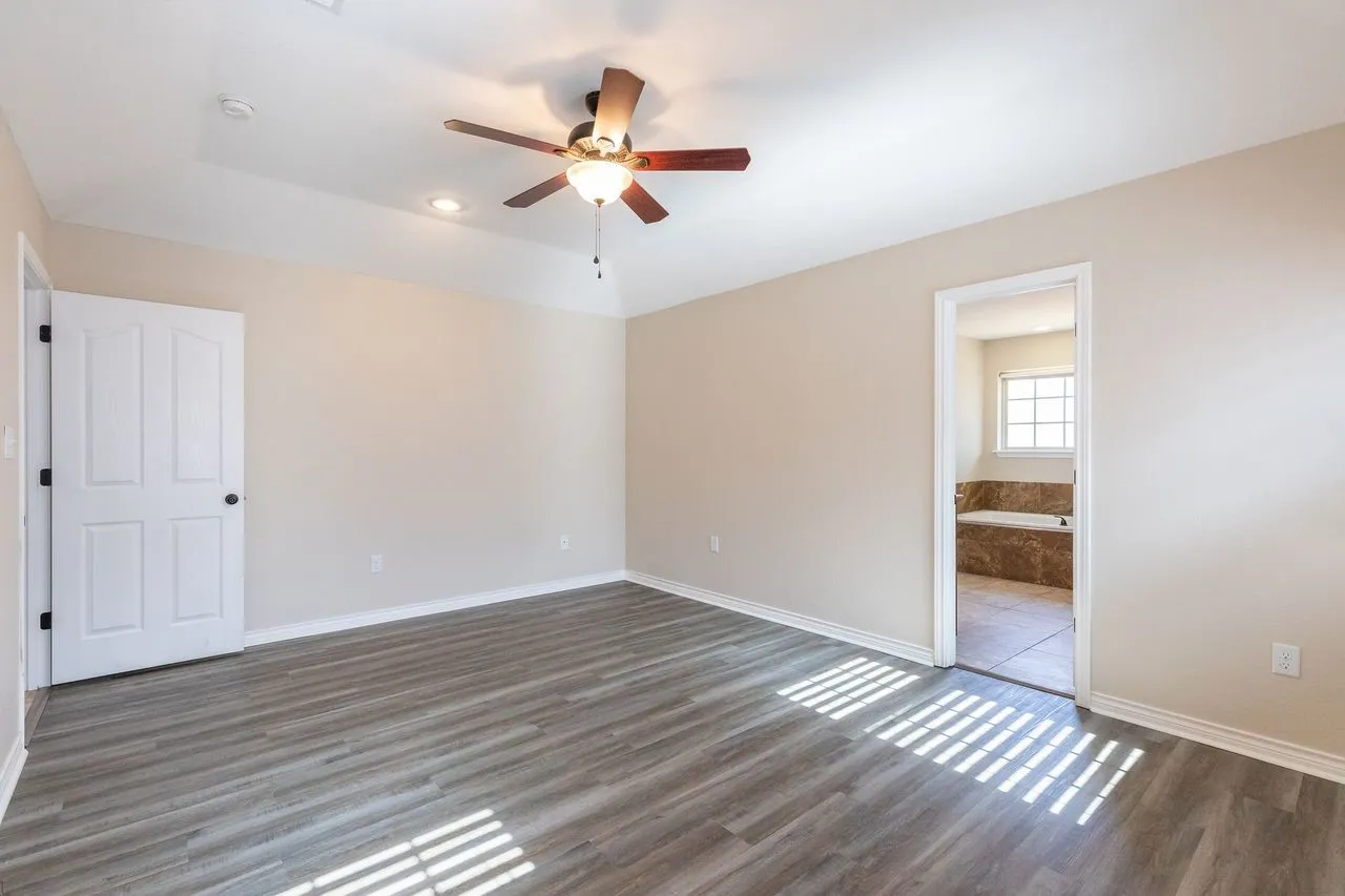 Single Family Residence For Rent in Taylor County , 1234 Briar Cliff Path, Abilene, Texas 79602, 4 Bedroom, 2 Bathroom, 2 Garage spaces, 1,801 Sqft, built in 2014, mls#21290065, Real Estate Agent in Abilene, Homes For Rent in Taylor county, Homes For Rent in Abilene, Realtor in Abilene Texas, Real Estate Brokerage Independent Realty Texas, Luminita Cordes Realtor