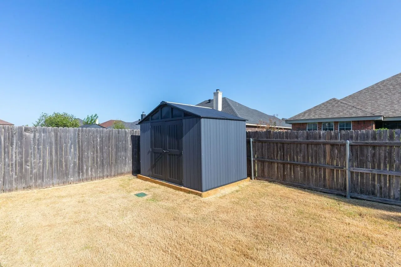 Single Family Residence For Rent in Taylor County , 1234 Briar Cliff Path, Abilene, Texas 79602, 4 Bedroom, 2 Bathroom, 2 Garage spaces, 1,801 Sqft, built in 2014, mls#21290065, Real Estate Agent in Abilene, Homes For Rent in Taylor county, Homes For Rent in Abilene, Realtor in Abilene Texas, Real Estate Brokerage Independent Realty Texas, Luminita Cordes Realtor