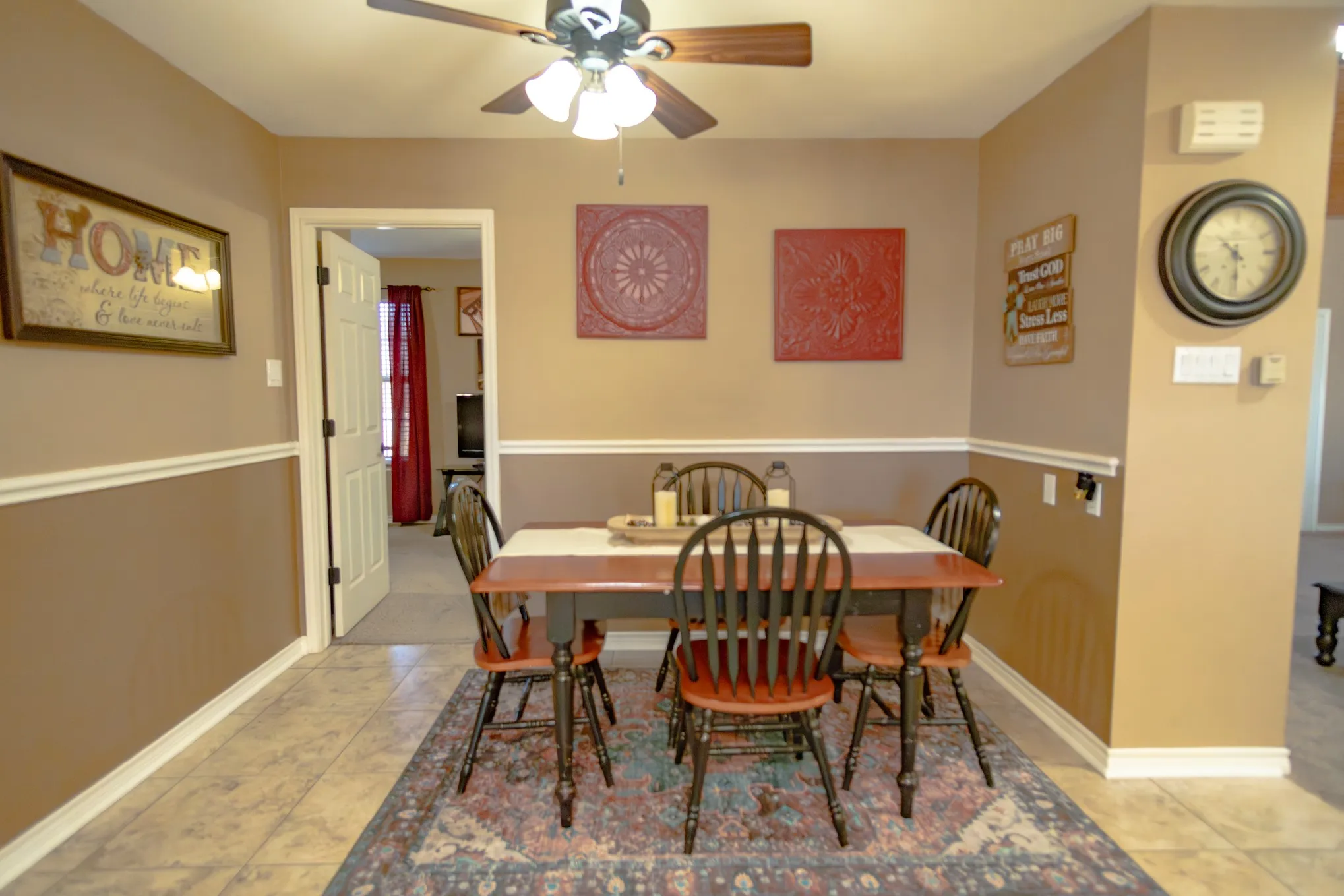 Single Family Residence For Sale in Grayson County , 733 Ridgeview Drive, Sherman, Texas 75090, 5 Bedroom, 4 Bathroom, 2 Garage spaces, 3,616 Sqft, built in 1998, mls#21288463, Real Estate Agent in Sherman, Homes For Sale in Grayson county, Homes For Sale in Sherman, Realtor in Sherman Texas, Real Estate Brokerage Independent Realty Texas, Luminita Cordes Realtor