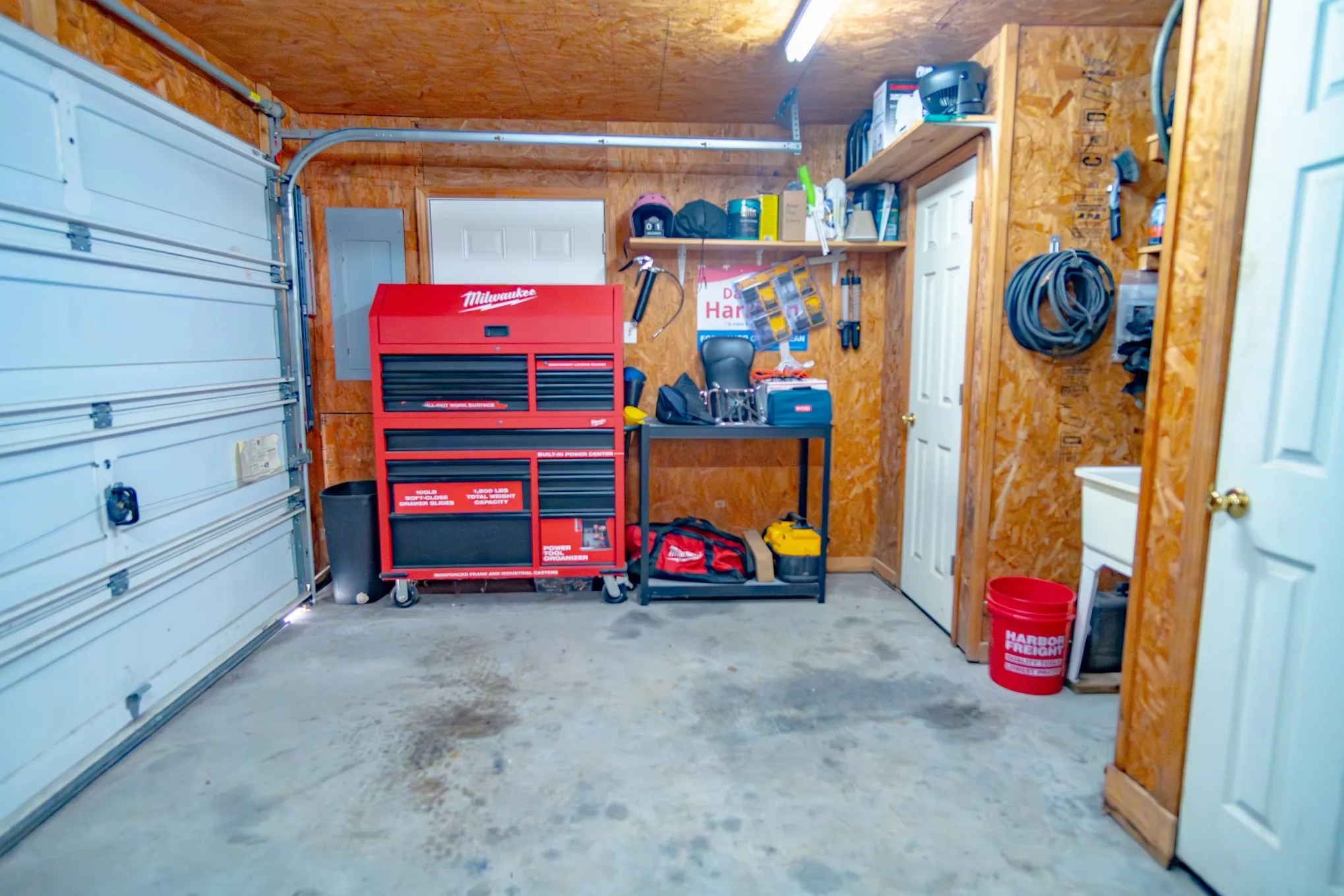 Single Family Residence For Sale in Grayson County , 733 Ridgeview Drive, Sherman, Texas 75090, 5 Bedroom, 4 Bathroom, 2 Garage spaces, 3,616 Sqft, built in 1998, mls#21288463, Real Estate Agent in Sherman, Homes For Sale in Grayson county, Homes For Sale in Sherman, Realtor in Sherman Texas, Real Estate Brokerage Independent Realty Texas, Luminita Cordes Realtor