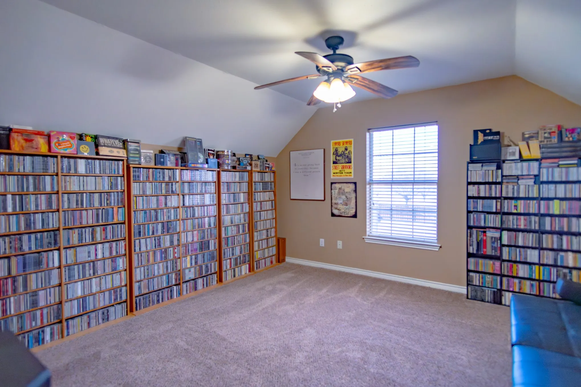 Single Family Residence For Sale in Grayson County , 733 Ridgeview Drive, Sherman, Texas 75090, 5 Bedroom, 4 Bathroom, 2 Garage spaces, 3,616 Sqft, built in 1998, mls#21288463, Real Estate Agent in Sherman, Homes For Sale in Grayson county, Homes For Sale in Sherman, Realtor in Sherman Texas, Real Estate Brokerage Independent Realty Texas, Luminita Cordes Realtor