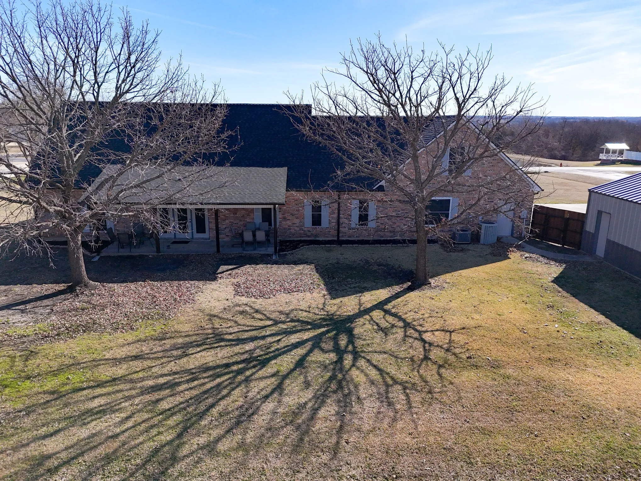 Single Family Residence For Sale in Grayson County , 733 Ridgeview Drive, Sherman, Texas 75090, 5 Bedroom, 4 Bathroom, 2 Garage spaces, 3,616 Sqft, built in 1998, mls#21288463, Real Estate Agent in Sherman, Homes For Sale in Grayson county, Homes For Sale in Sherman, Realtor in Sherman Texas, Real Estate Brokerage Independent Realty Texas, Luminita Cordes Realtor