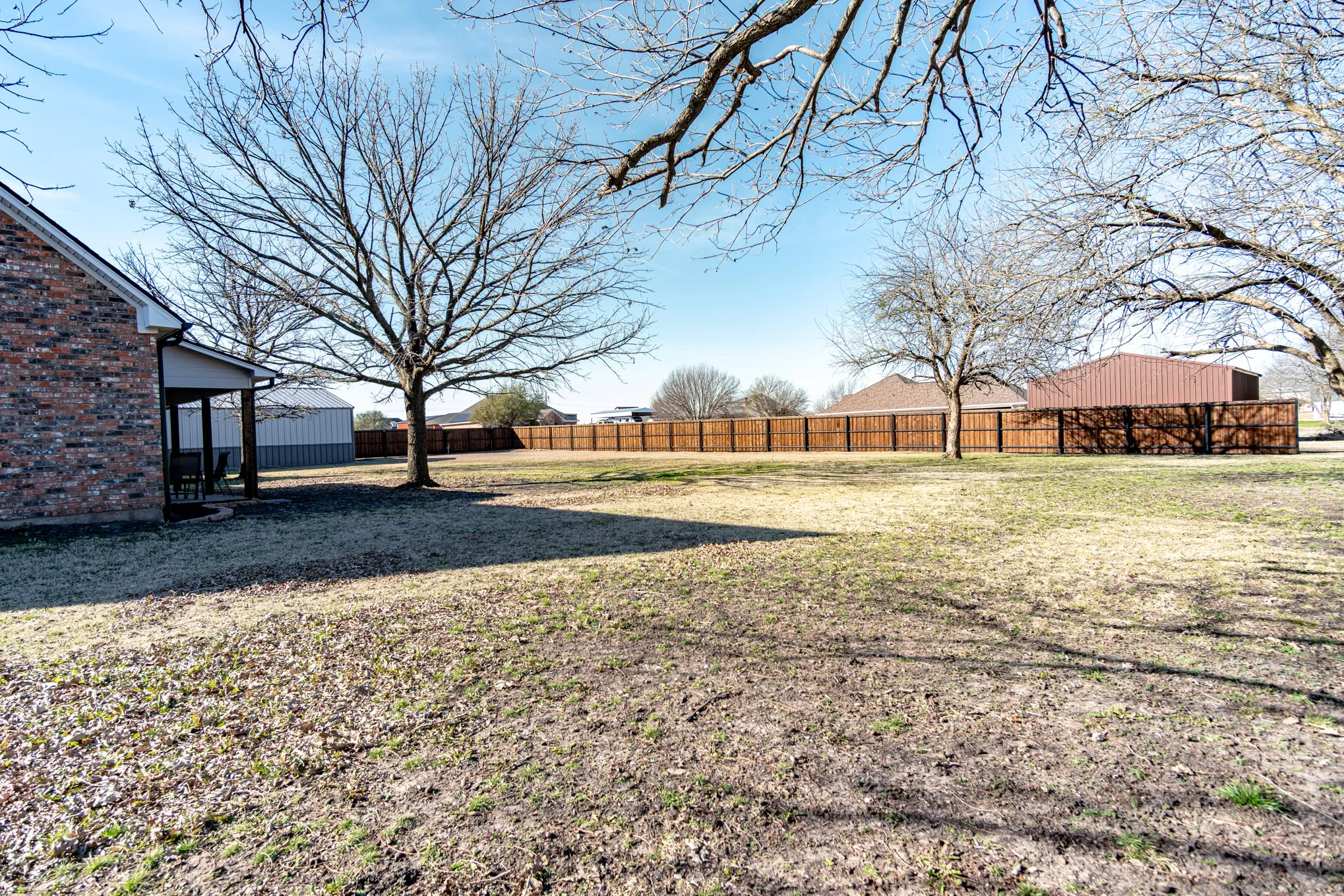 Single Family Residence For Sale in Grayson County , 733 Ridgeview Drive, Sherman, Texas 75090, 5 Bedroom, 4 Bathroom, 2 Garage spaces, 3,616 Sqft, built in 1998, mls#21288463, Real Estate Agent in Sherman, Homes For Sale in Grayson county, Homes For Sale in Sherman, Realtor in Sherman Texas, Real Estate Brokerage Independent Realty Texas, Luminita Cordes Realtor
