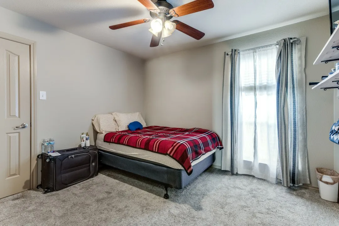 Single Family Residence For Sale in Tarrant County , 5017 Britton Ridge Lane, Fort Worth, Texas 76179, 4 Bedroom, 3 Bathroom, 2 Garage spaces, 2,462 Sqft, built in 2008, mls#21290094, Real Estate Agent in Fort Worth, Homes For Sale in Tarrant county, Homes For Sale in Fort Worth, Realtor in Fort Worth Texas, Real Estate Brokerage Independent Realty Texas, Luminita Cordes Realtor