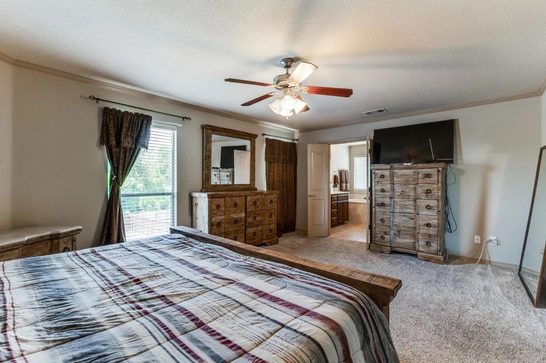 Single Family Residence For Sale in Tarrant County , 5017 Britton Ridge Lane, Fort Worth, Texas 76179, 4 Bedroom, 3 Bathroom, 2 Garage spaces, 2,462 Sqft, built in 2008, mls#21290094, Real Estate Agent in Fort Worth, Homes For Sale in Tarrant county, Homes For Sale in Fort Worth, Realtor in Fort Worth Texas, Real Estate Brokerage Independent Realty Texas, Luminita Cordes Realtor