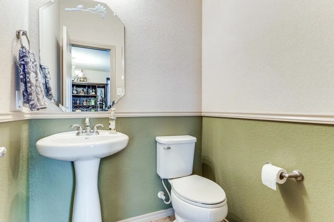 Single Family Residence For Sale in Tarrant County , 5017 Britton Ridge Lane, Fort Worth, Texas 76179, 4 Bedroom, 3 Bathroom, 2 Garage spaces, 2,462 Sqft, built in 2008, mls#21290094, Real Estate Agent in Fort Worth, Homes For Sale in Tarrant county, Homes For Sale in Fort Worth, Realtor in Fort Worth Texas, Real Estate Brokerage Independent Realty Texas, Luminita Cordes Realtor