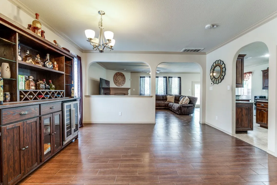 Single Family Residence For Sale in Tarrant County , 5017 Britton Ridge Lane, Fort Worth, Texas 76179, 4 Bedroom, 3 Bathroom, 2 Garage spaces, 2,462 Sqft, built in 2008, mls#21290094, Real Estate Agent in Fort Worth, Homes For Sale in Tarrant county, Homes For Sale in Fort Worth, Realtor in Fort Worth Texas, Real Estate Brokerage Independent Realty Texas, Luminita Cordes Realtor