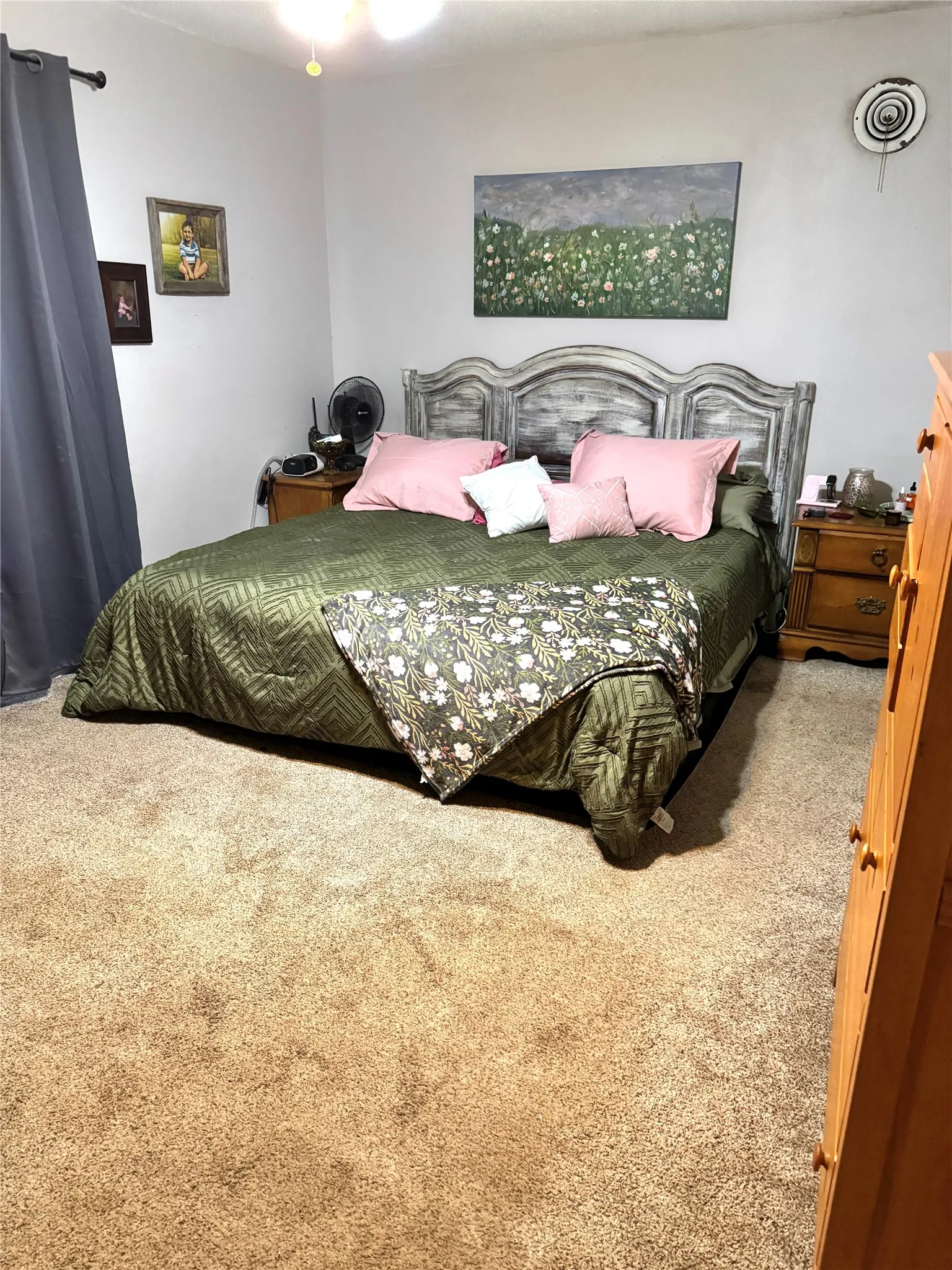 Single Family Residence For Sale in Hardeman County , 705 Loop Road, Quanah, Texas 79252, 5 Bedrooms, 3 Bathrooms, 1 Garage spaces, 1,962 Sqft, built in 1962, Price $330,000, mls#21290059, Real Estate Agent in Quanah, Homes For Sale in Hardeman county, Homes For Sale in Quanah, Realtor in Quanah Texas, Real Estate Brokerage Independent Realty Texas, Luminita Cordes Realtor