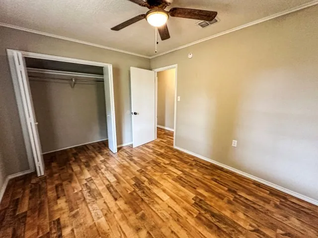 Single Family Residence For Sale in Upshur County , 300 Pine Street, Ore City, Texas 75683, 4 Bedroom, 2 Bathroom, Garage spaces, 2,726 Sqft, built in 1970, mls#21290031, Real Estate Agent in Ore City, Homes For Sale in Upshur county, Homes For Sale in Ore City, Realtor in Ore City Texas, Real Estate Brokerage Independent Realty Texas, Luminita Cordes Realtor
