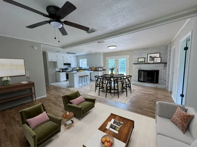 Single Family Residence For Sale in Upshur County , 300 Pine Street, Ore City, Texas 75683, 4 Bedroom, 2 Bathroom, Garage spaces, 2,726 Sqft, built in 1970, mls#21290031, Real Estate Agent in Ore City, Homes For Sale in Upshur county, Homes For Sale in Ore City, Realtor in Ore City Texas, Real Estate Brokerage Independent Realty Texas, Luminita Cordes Realtor