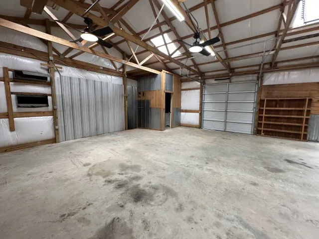 Single Family Residence For Sale in Upshur County , 300 Pine Street, Ore City, Texas 75683, 4 Bedroom, 2 Bathroom, Garage spaces, 2,726 Sqft, built in 1970, mls#21290031, Real Estate Agent in Ore City, Homes For Sale in Upshur county, Homes For Sale in Ore City, Realtor in Ore City Texas, Real Estate Brokerage Independent Realty Texas, Luminita Cordes Realtor