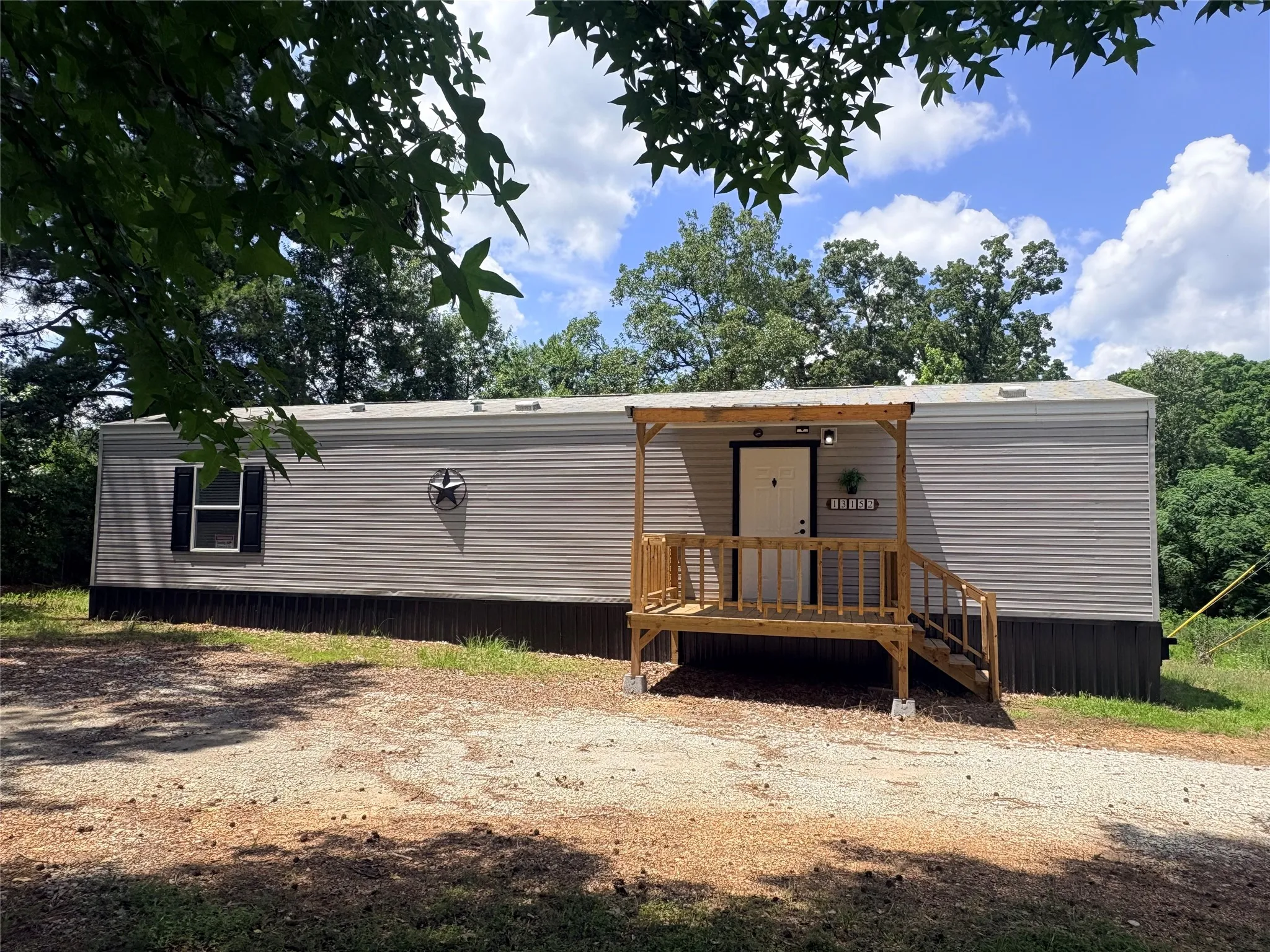 Mobile Home For Sale in Bowie County , 13152 7th Street, Redwater, Texas 75567, 2 Bedroom, 1 Bathroom, Garage spaces, 728 Sqft, built in 2017, mls#21290127, Real Estate Agent in Redwater, Homes For Sale in Bowie county, Homes For Sale in Redwater, Realtor in Redwater Texas, Real Estate Brokerage Independent Realty Texas, Luminita Cordes Realtor