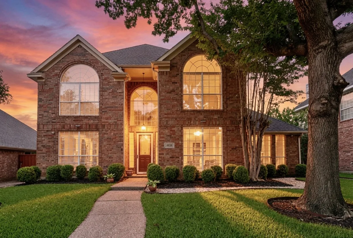 Single Family Residence For Sale in Collin County , 1432 Honey Locust Drive, Plano, Texas 75023, 4 Bedroom, 3 Bathroom, 2 Garage spaces, 2,684 Sqft, built in 1992, mls#21266691, Real Estate Agent in Plano, Homes For Sale in Collin county, Homes For Sale in Plano, Realtor in Plano Texas, Real Estate Brokerage Independent Realty Texas, Luminita Cordes Realtor