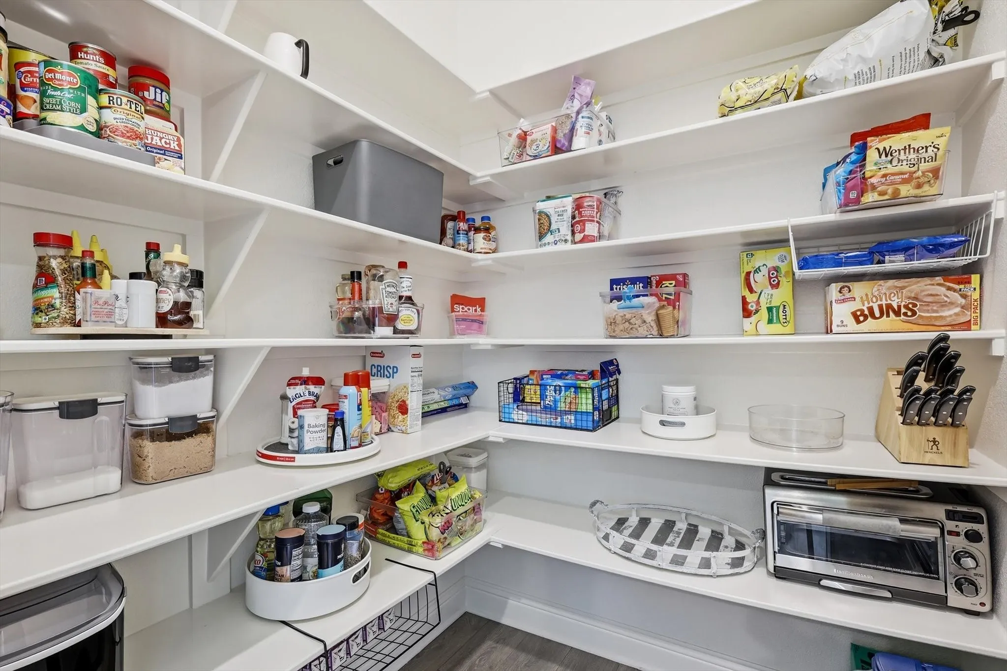 Single Family Residence For Sale in Parker County , 266 Odell Road, Springtown, Texas 76082, 3 Bedroom, 3 Bathroom, 3 Garage spaces, 2,335 Sqft, built in 2021, mls#21259097, Real Estate Agent in Springtown, Homes For Sale in Parker county, Homes For Sale in Springtown, Realtor in Springtown Texas, Real Estate Brokerage Independent Realty Texas, Luminita Cordes Realtor