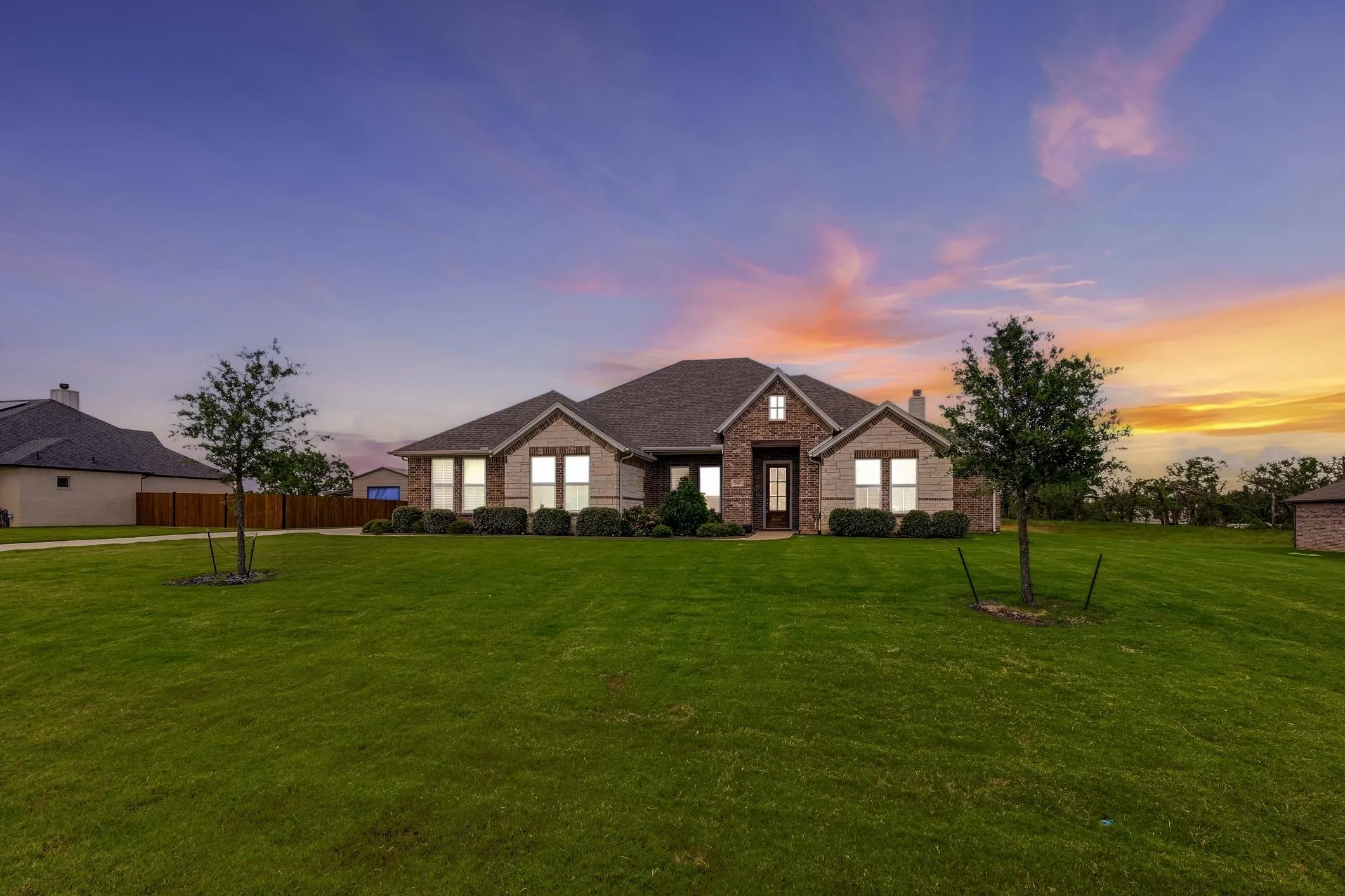 Single Family Residence For Sale in Parker County , 266 Odell Road, Springtown, Texas 76082, 3 Bedroom, 3 Bathroom, 3 Garage spaces, 2,335 Sqft, built in 2021, mls#21259097, Real Estate Agent in Springtown, Homes For Sale in Parker county, Homes For Sale in Springtown, Realtor in Springtown Texas, Real Estate Brokerage Independent Realty Texas, Luminita Cordes Realtor