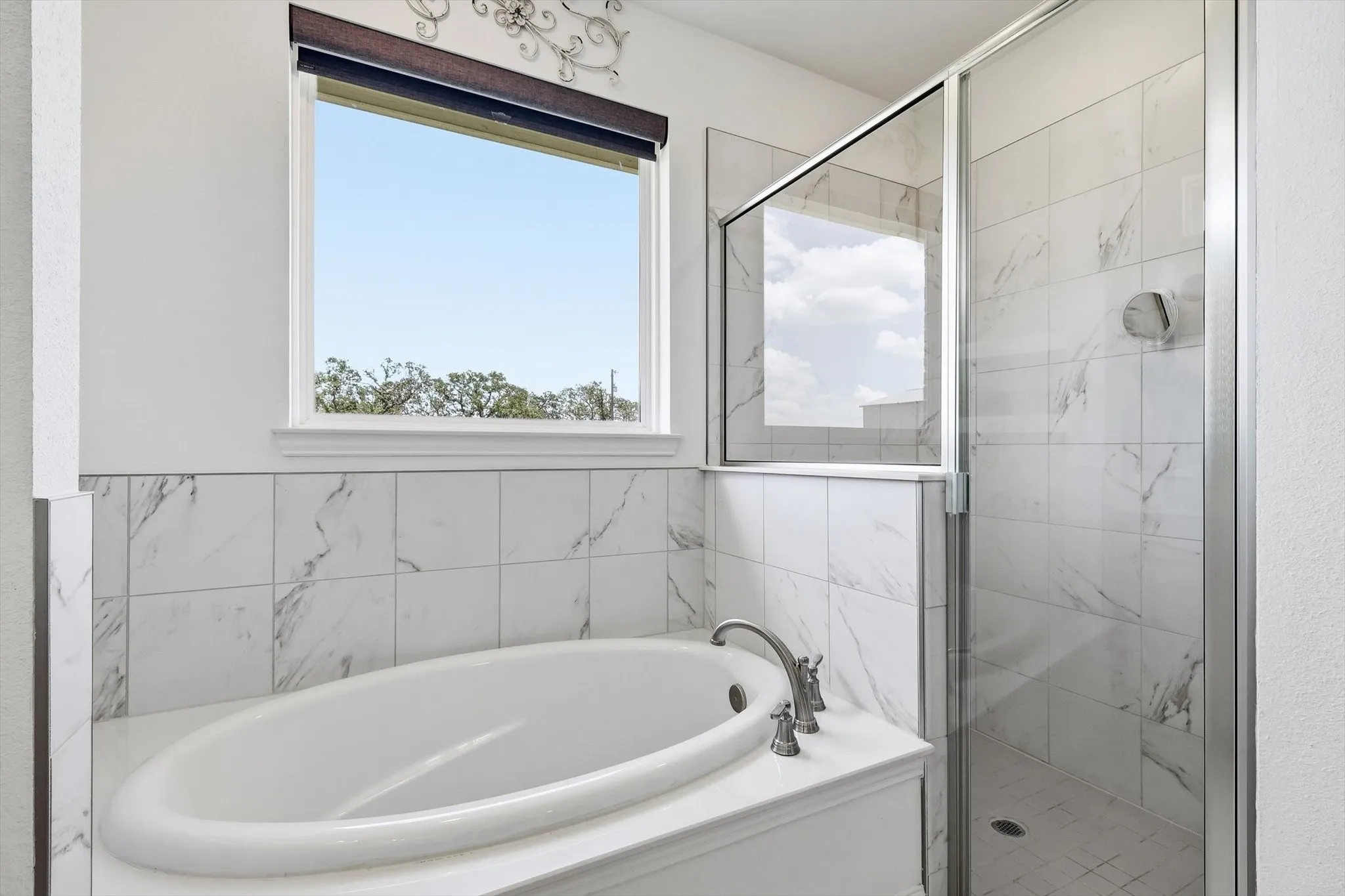 Single Family Residence For Sale in Parker County , 266 Odell Road, Springtown, Texas 76082, 3 Bedroom, 3 Bathroom, 3 Garage spaces, 2,335 Sqft, built in 2021, mls#21259097, Real Estate Agent in Springtown, Homes For Sale in Parker county, Homes For Sale in Springtown, Realtor in Springtown Texas, Real Estate Brokerage Independent Realty Texas, Luminita Cordes Realtor